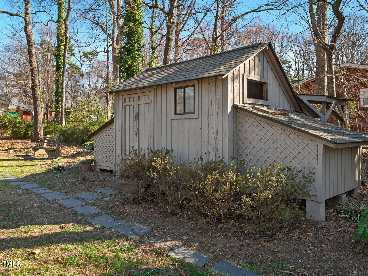 5800 Forest Drive