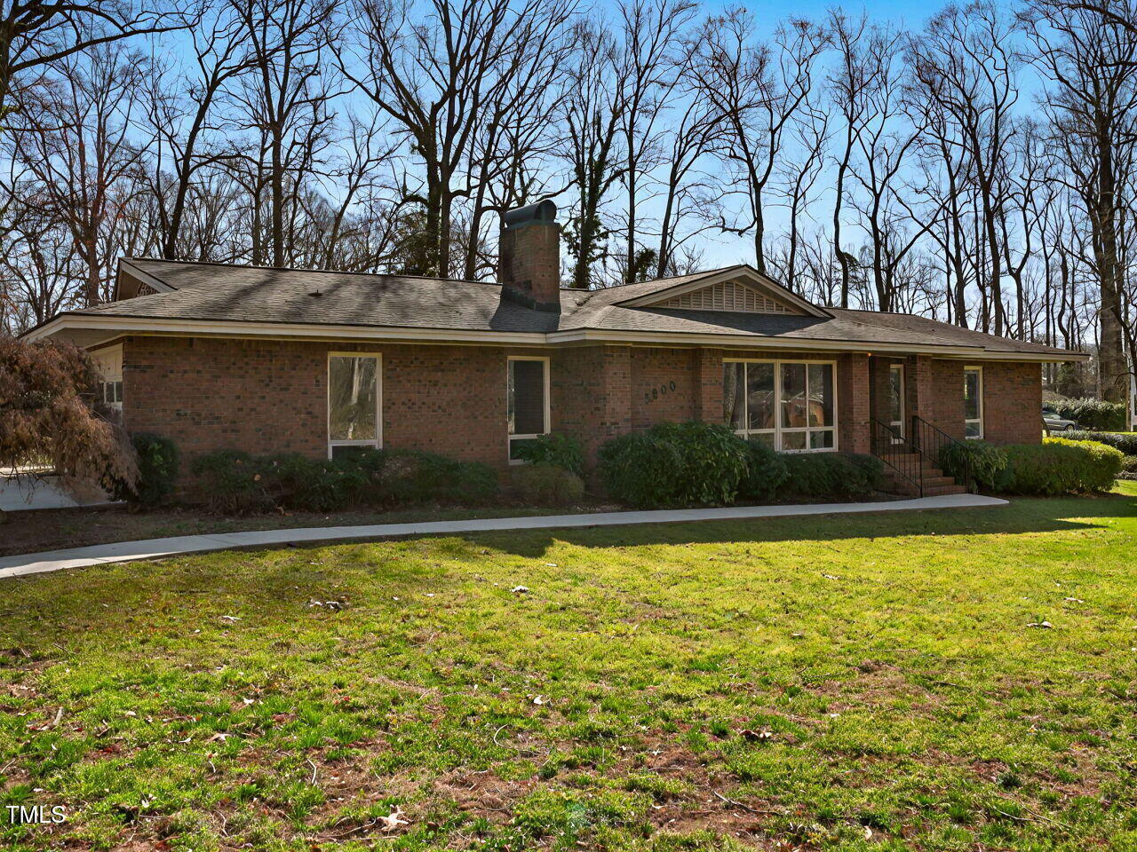 5800 Forest Drive