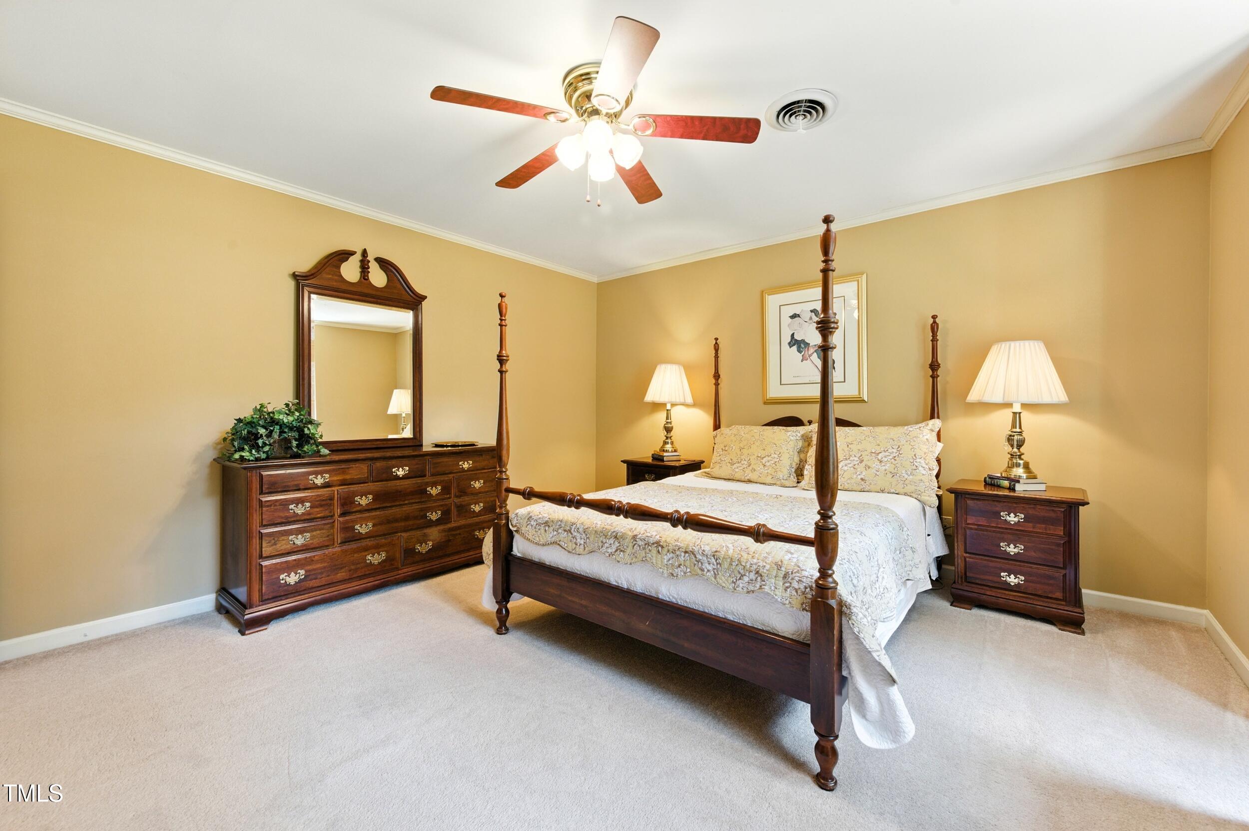 5317 Deep Valley