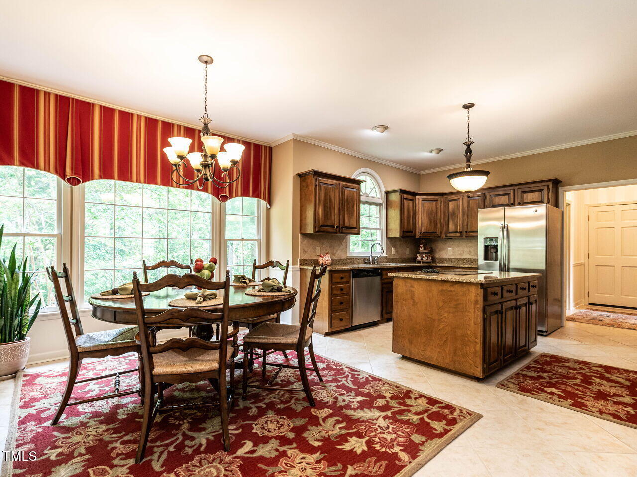 5317 Deep Valley