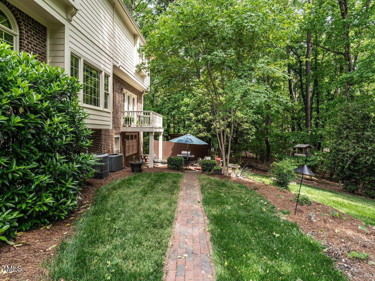 5317 Deep Valley