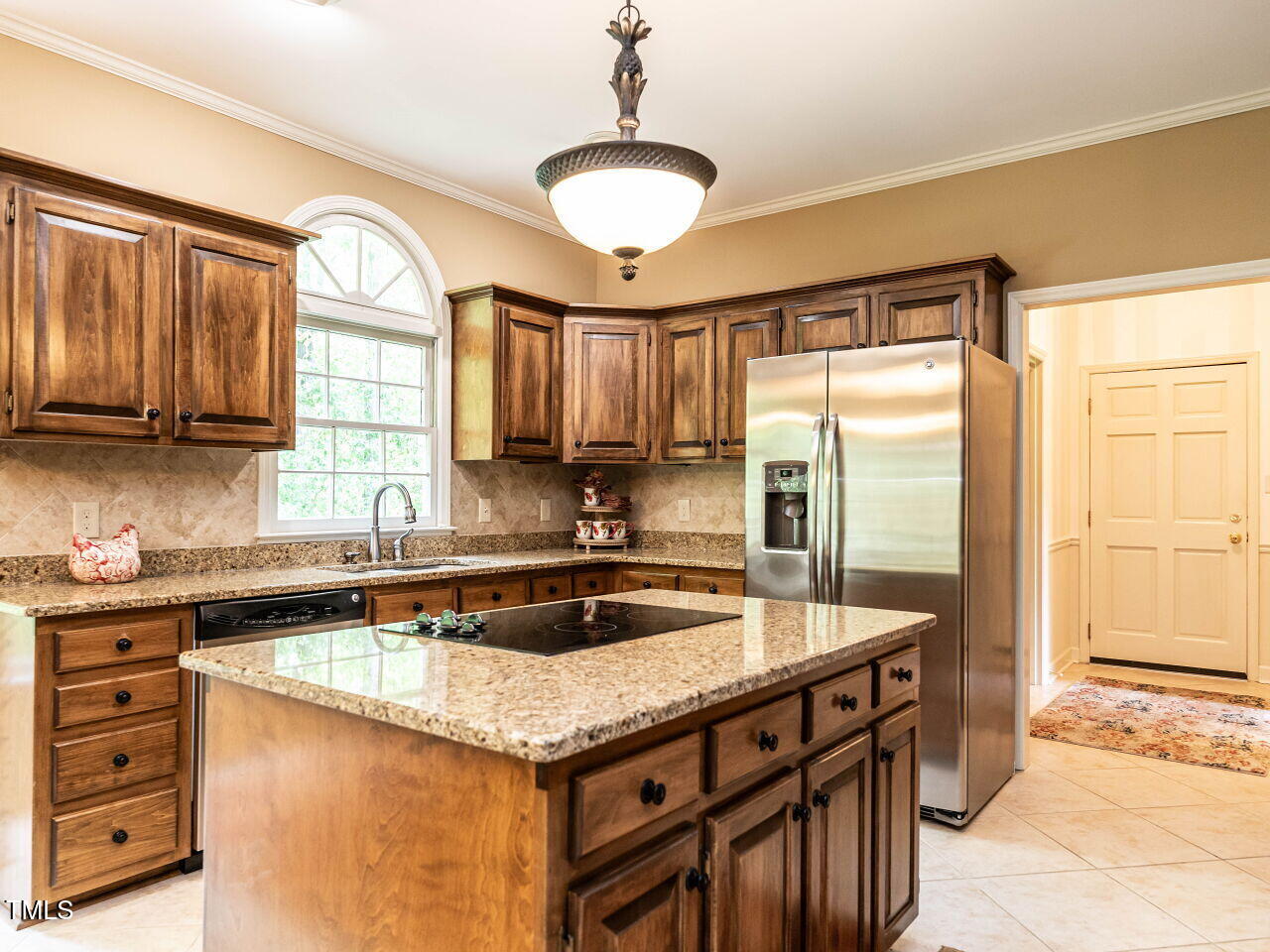5317 Deep Valley