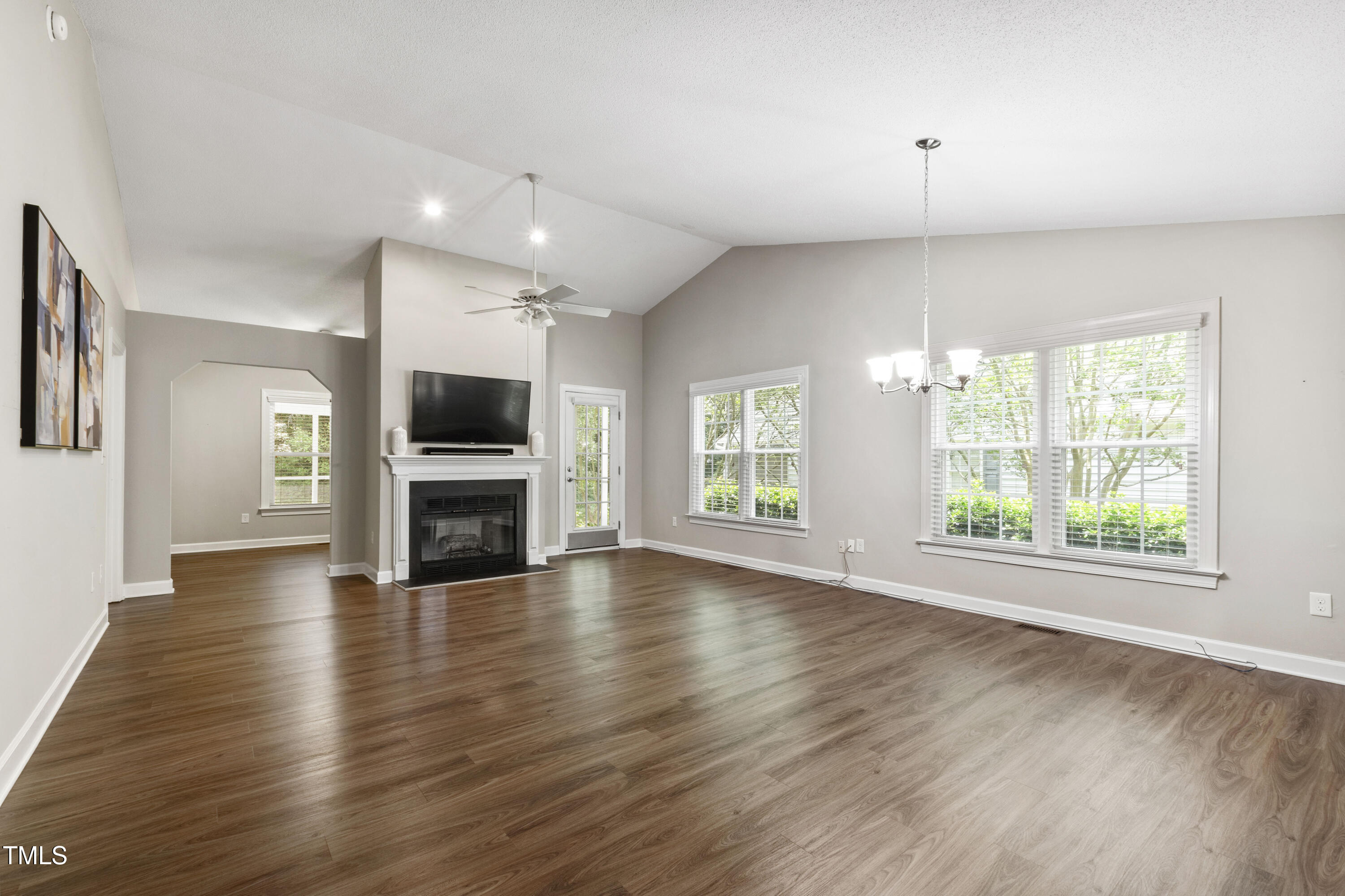 115 Heatherwood Drive