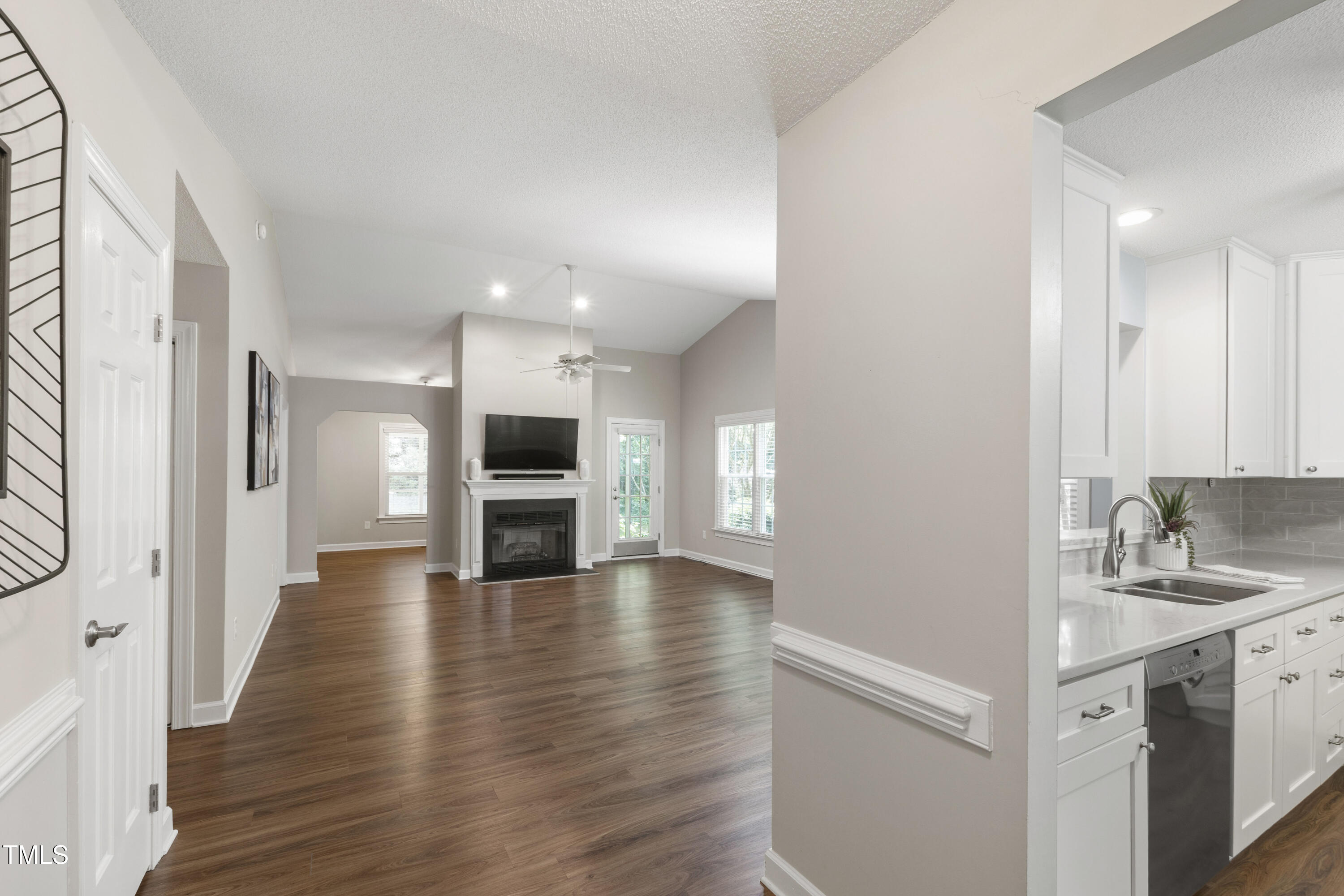 115 Heatherwood Drive