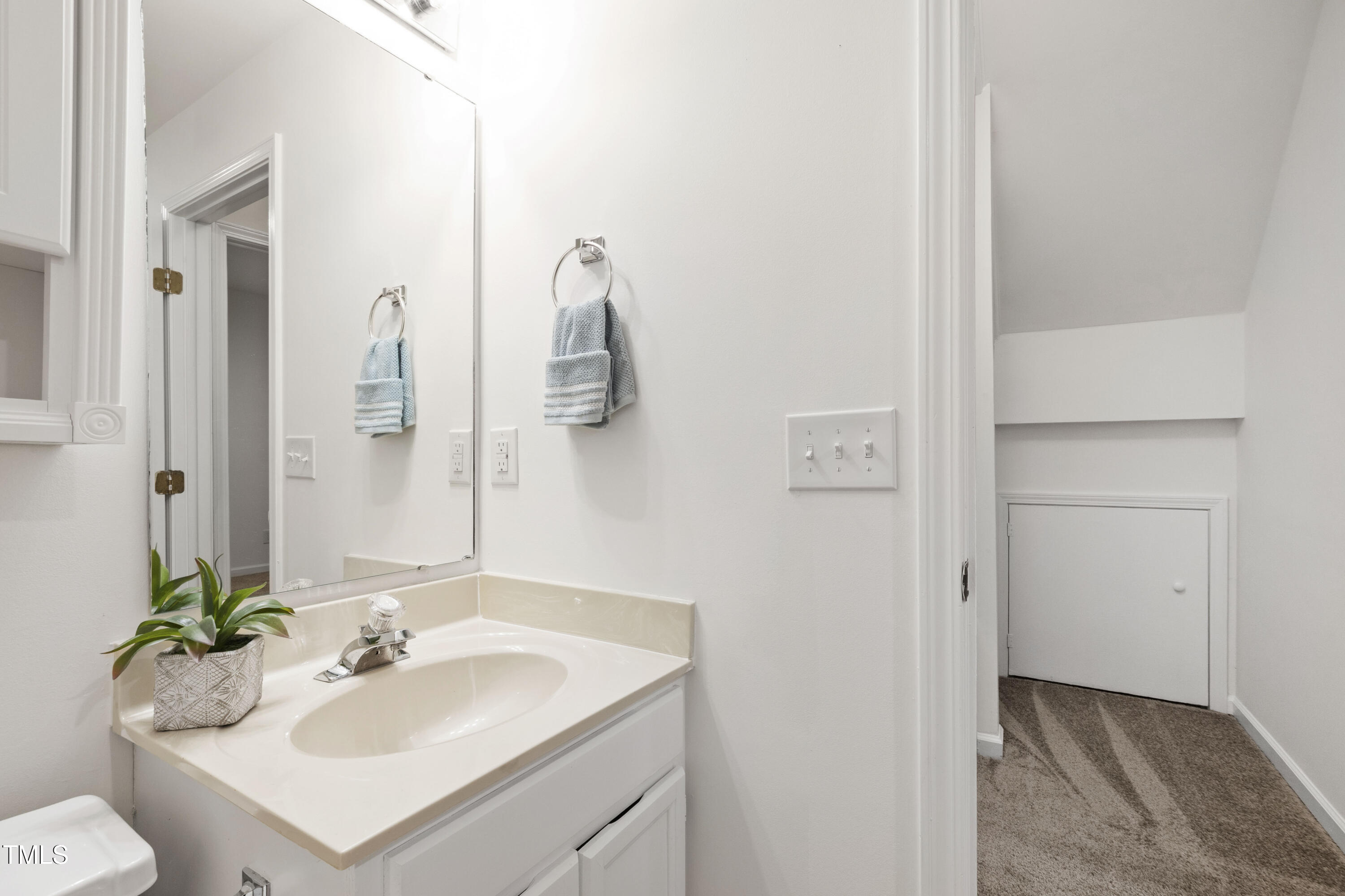 141 Riverwalk Circle