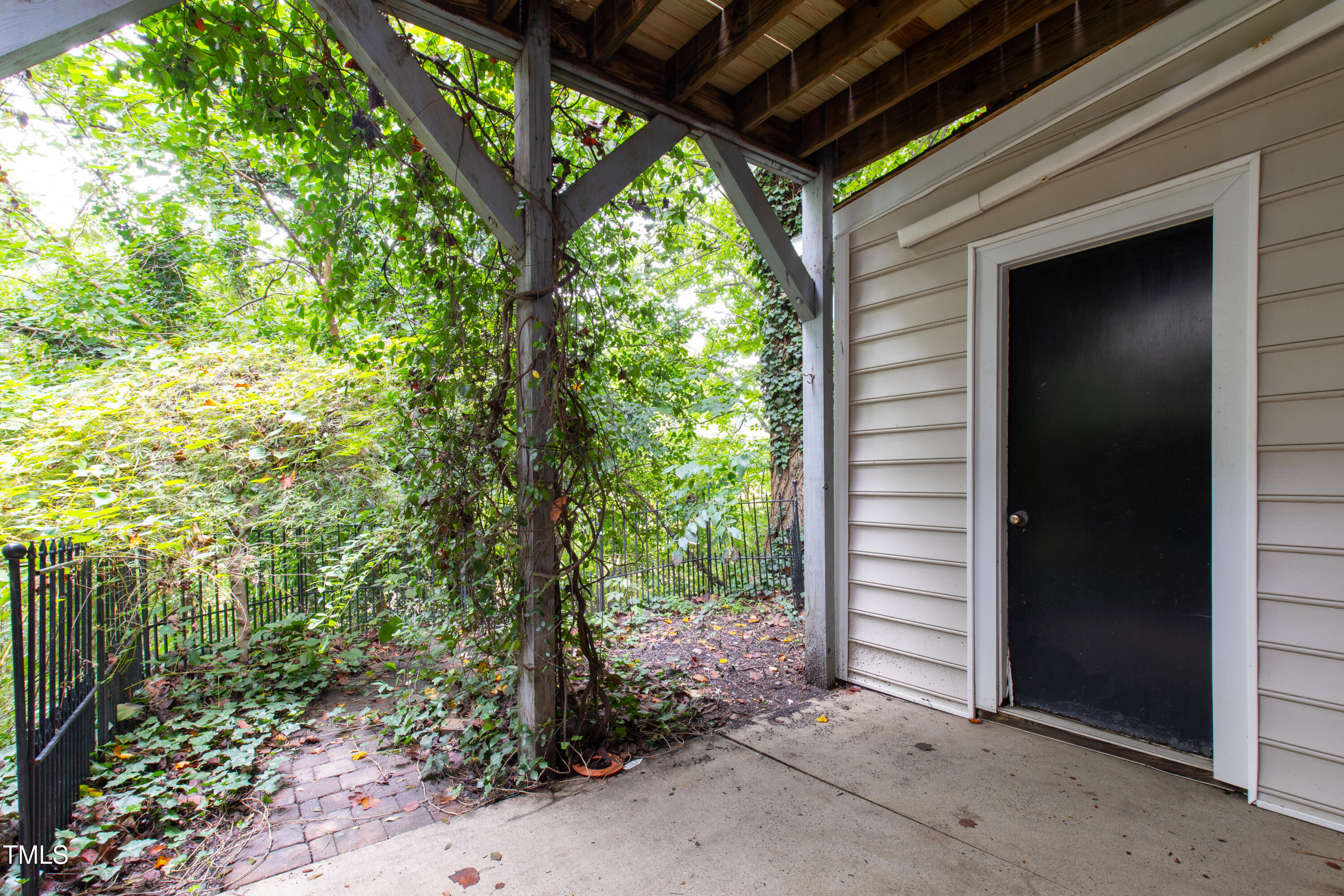 141 Riverwalk Circle
