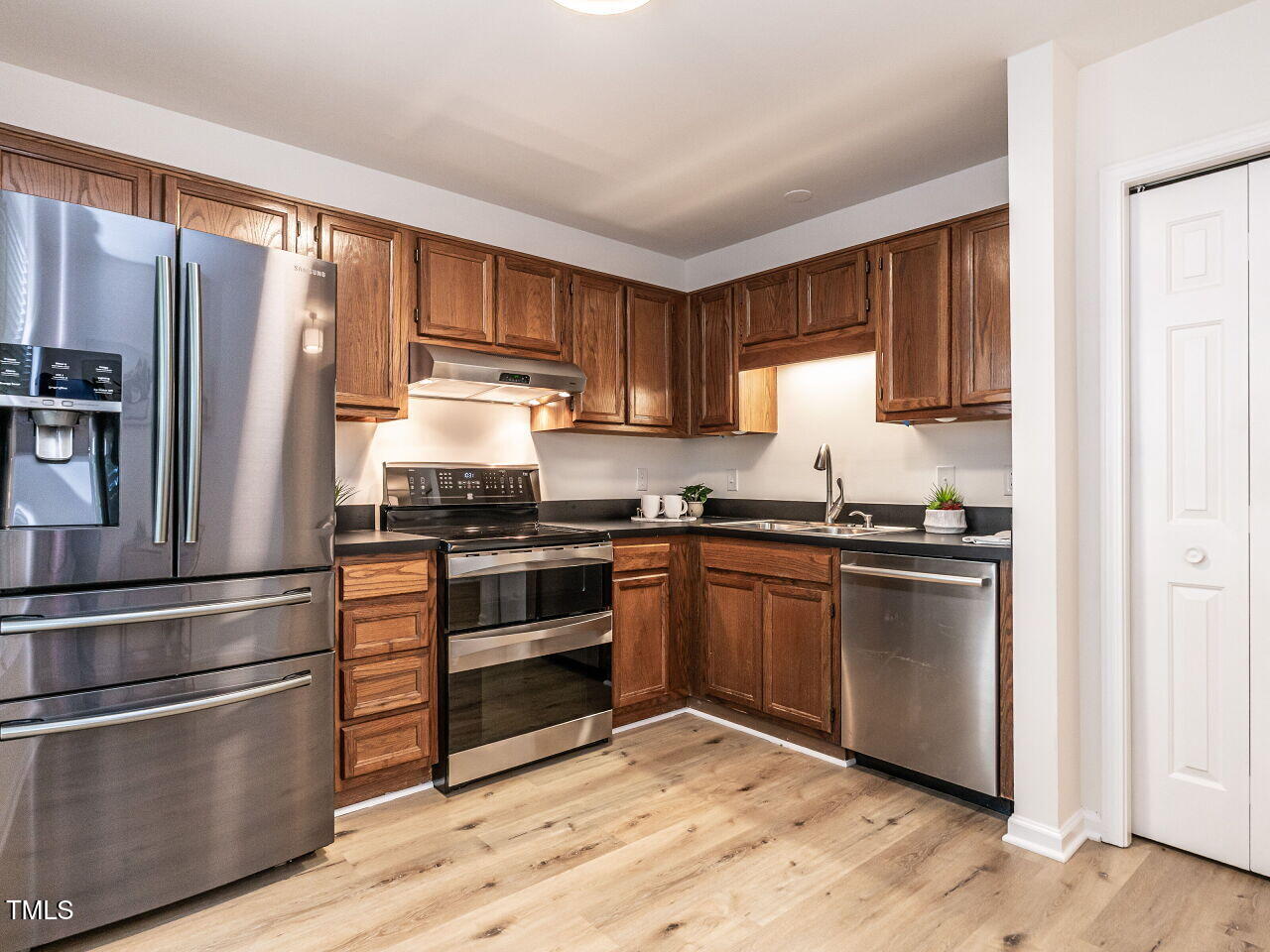 141 Riverwalk Circle
