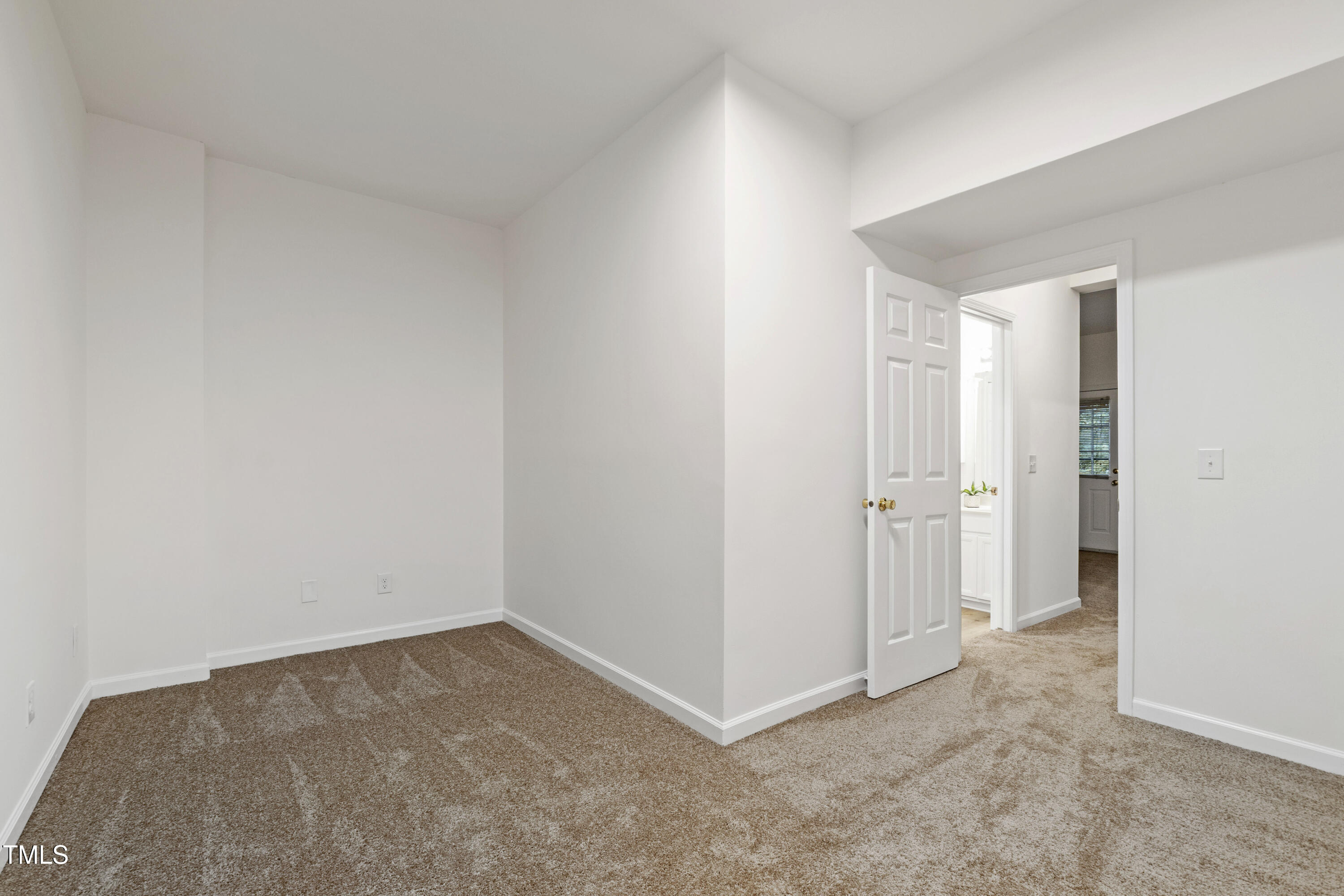 141 Riverwalk Circle