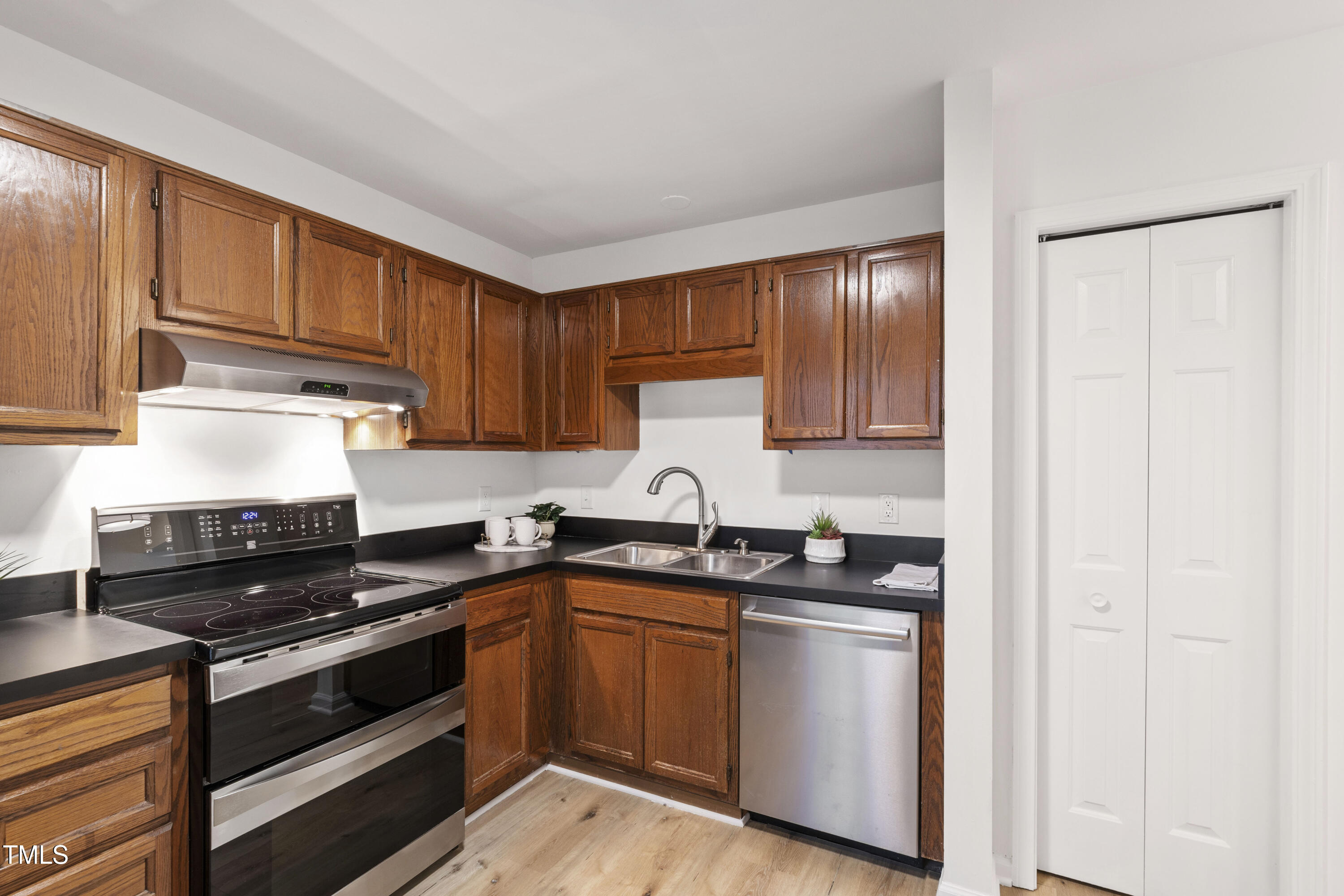 141 Riverwalk Circle