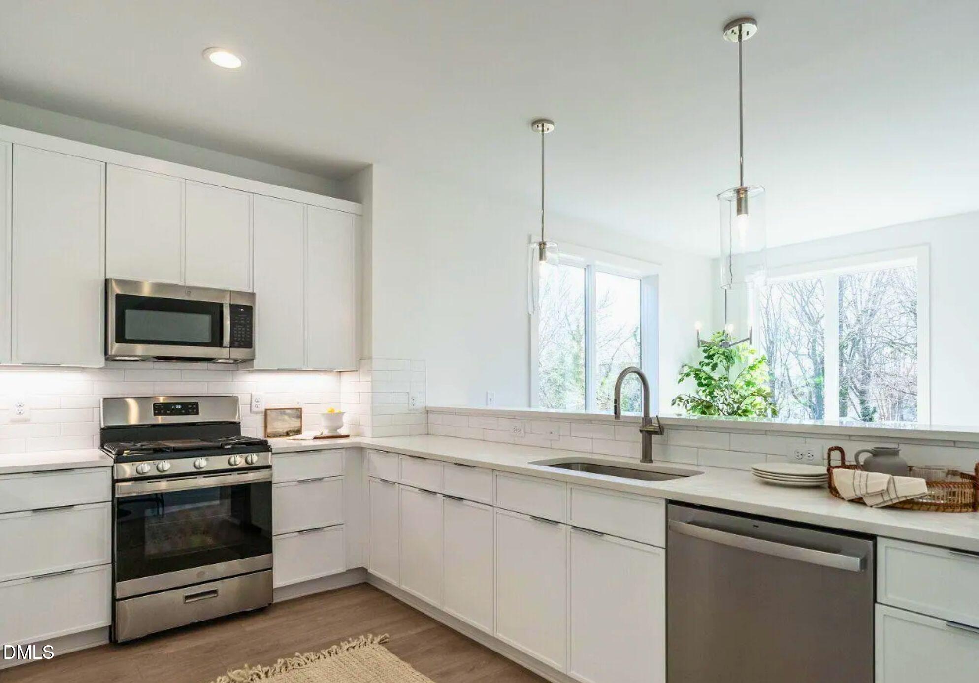 611 Walnut Hts Drive # 103