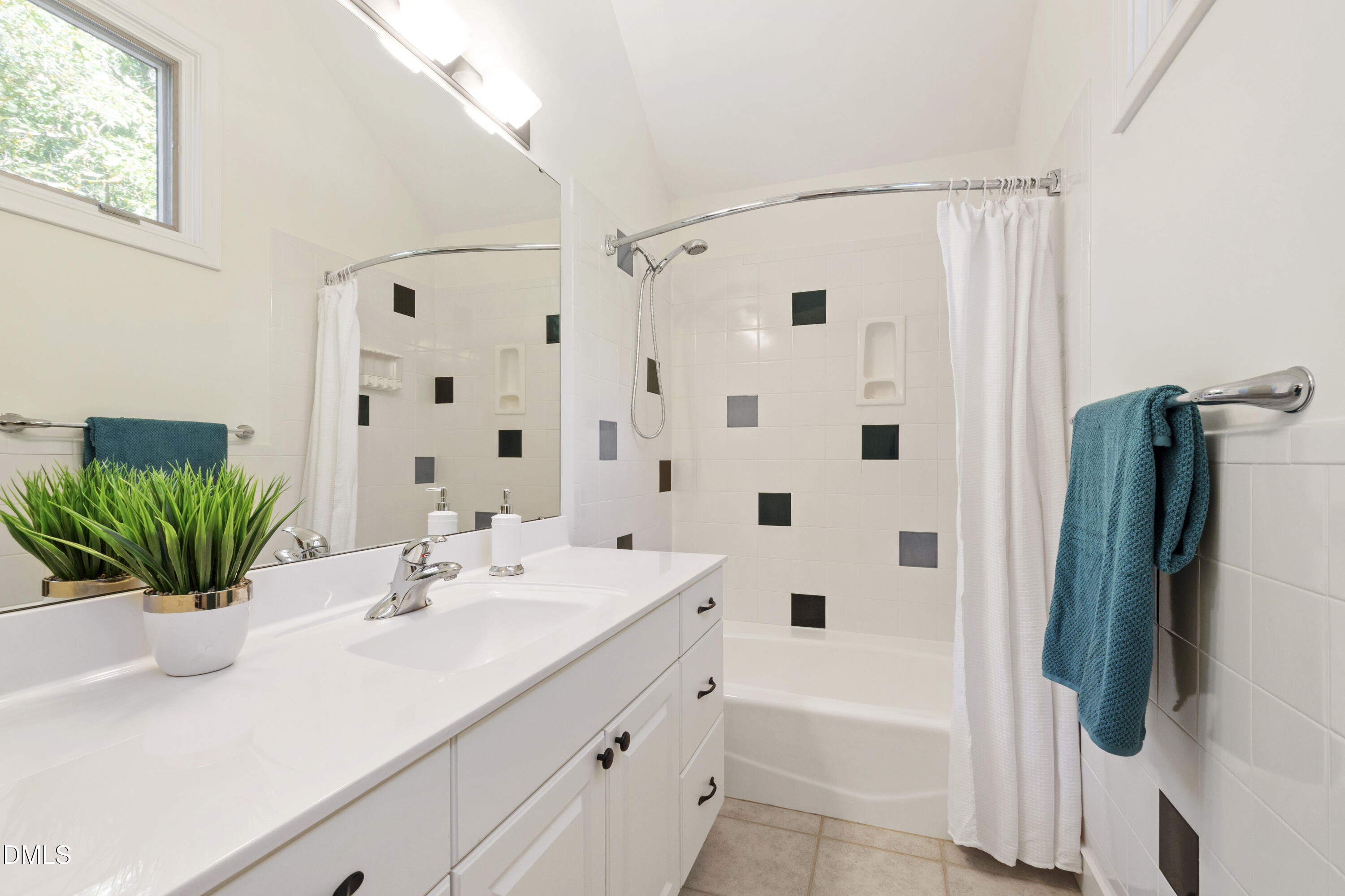 5300 Deep Valley, Raleigh