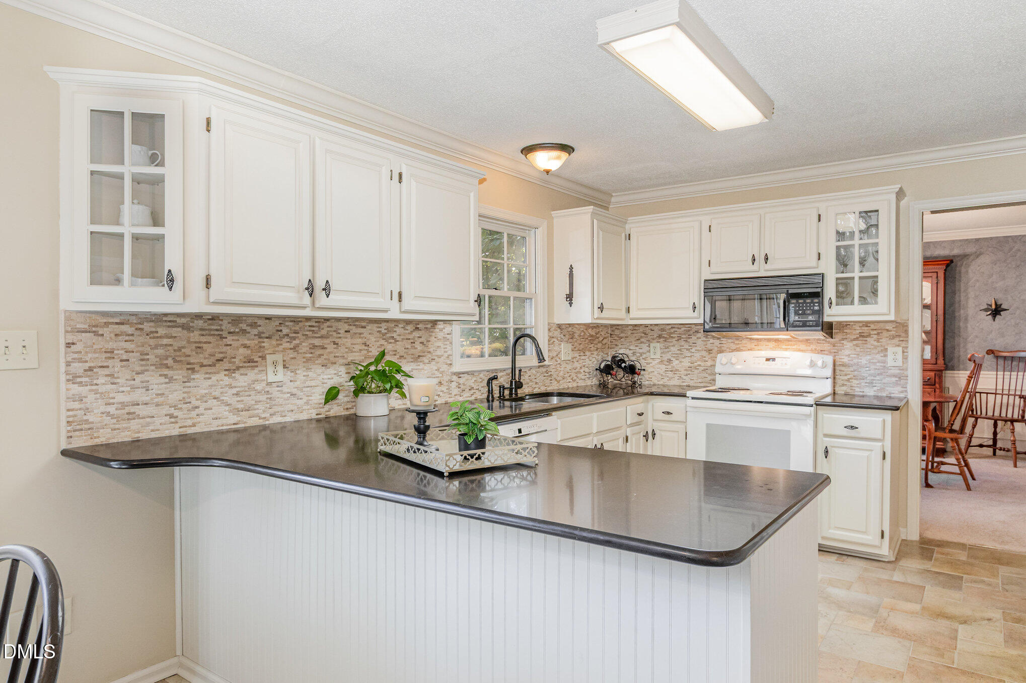 211 Leckford Way