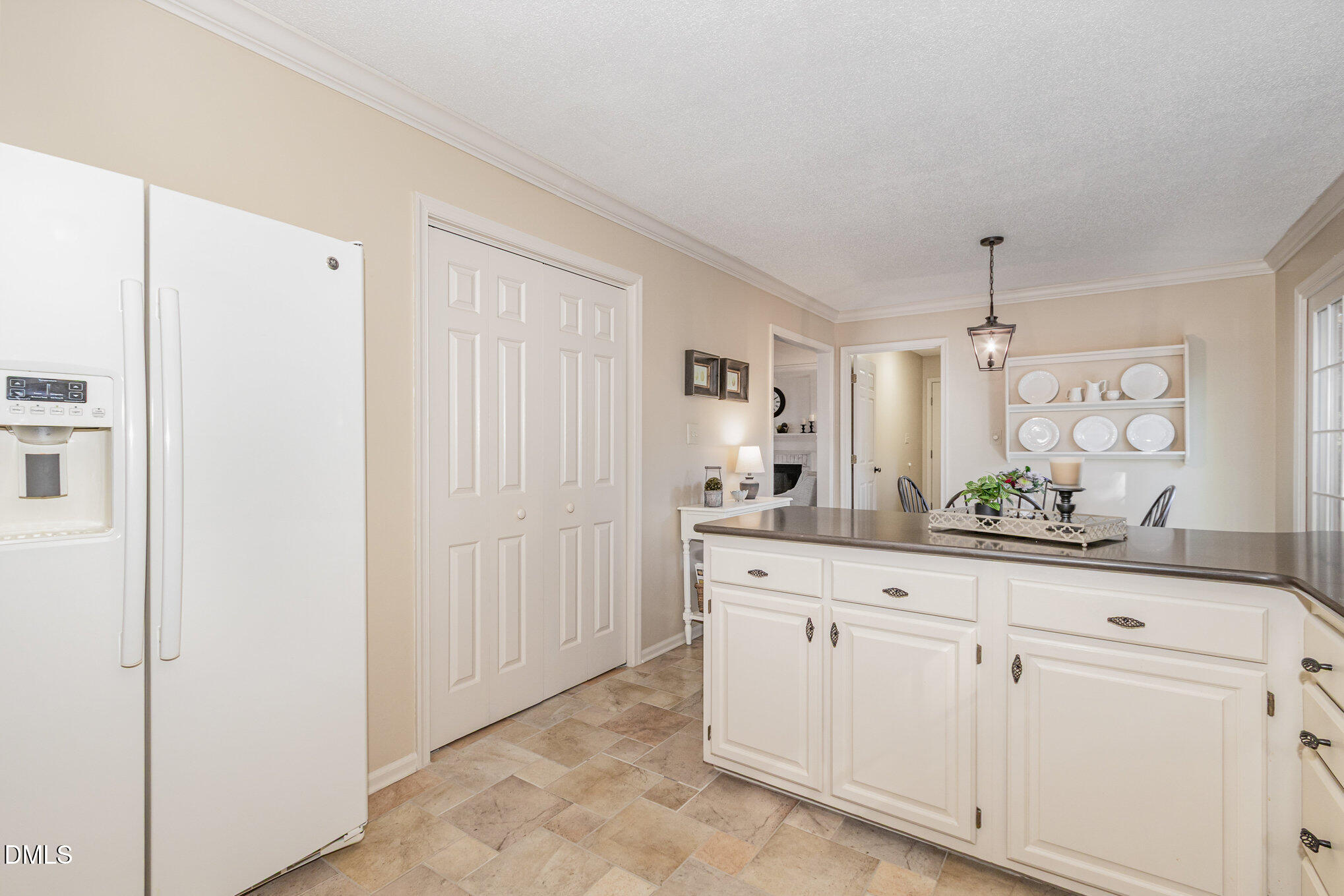 211 Leckford Way