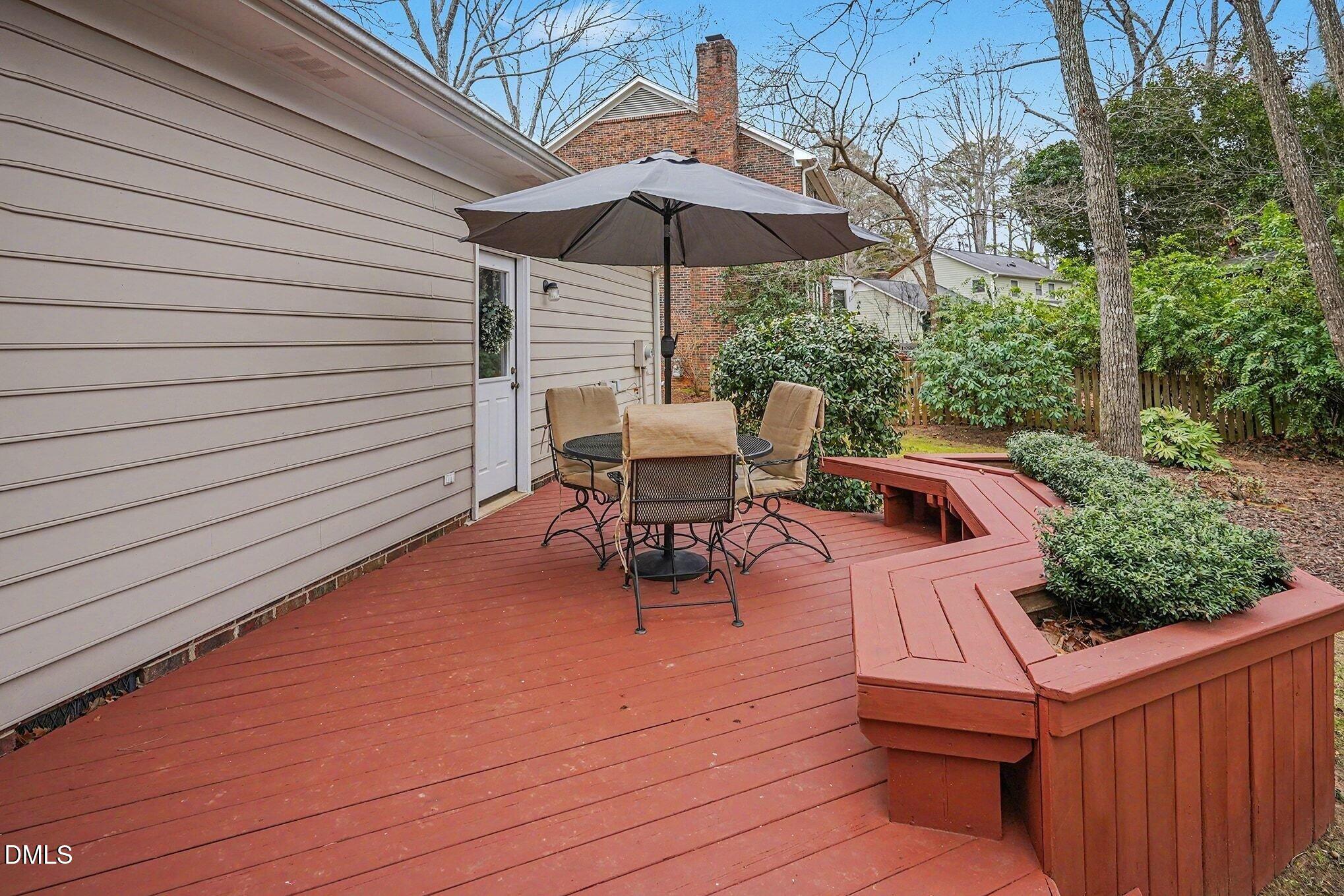 211 Leckford Way