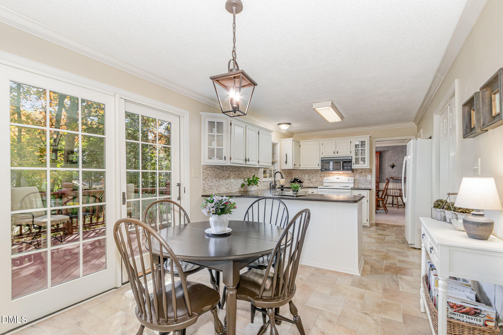 211 Leckford Way