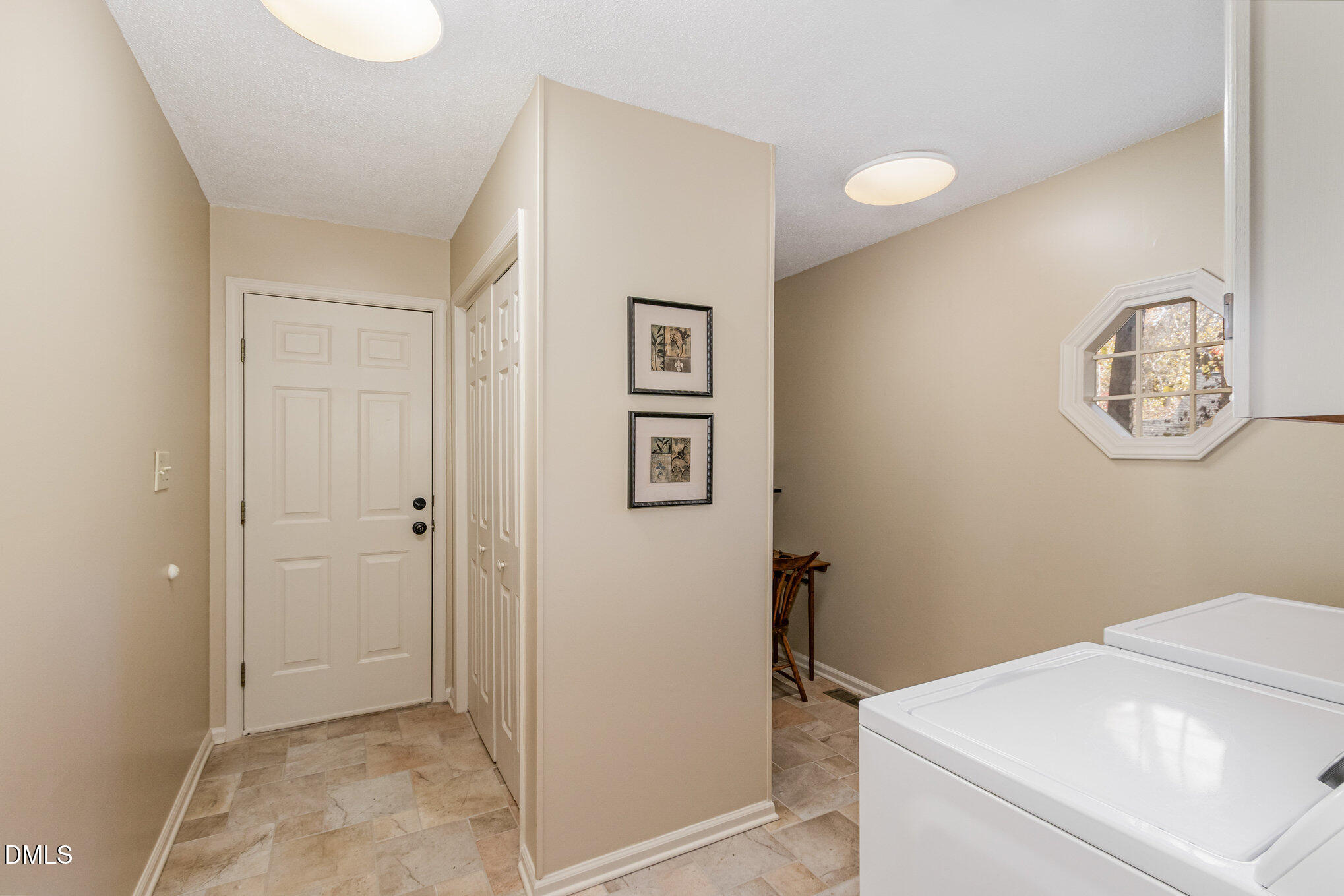 211 Leckford Way