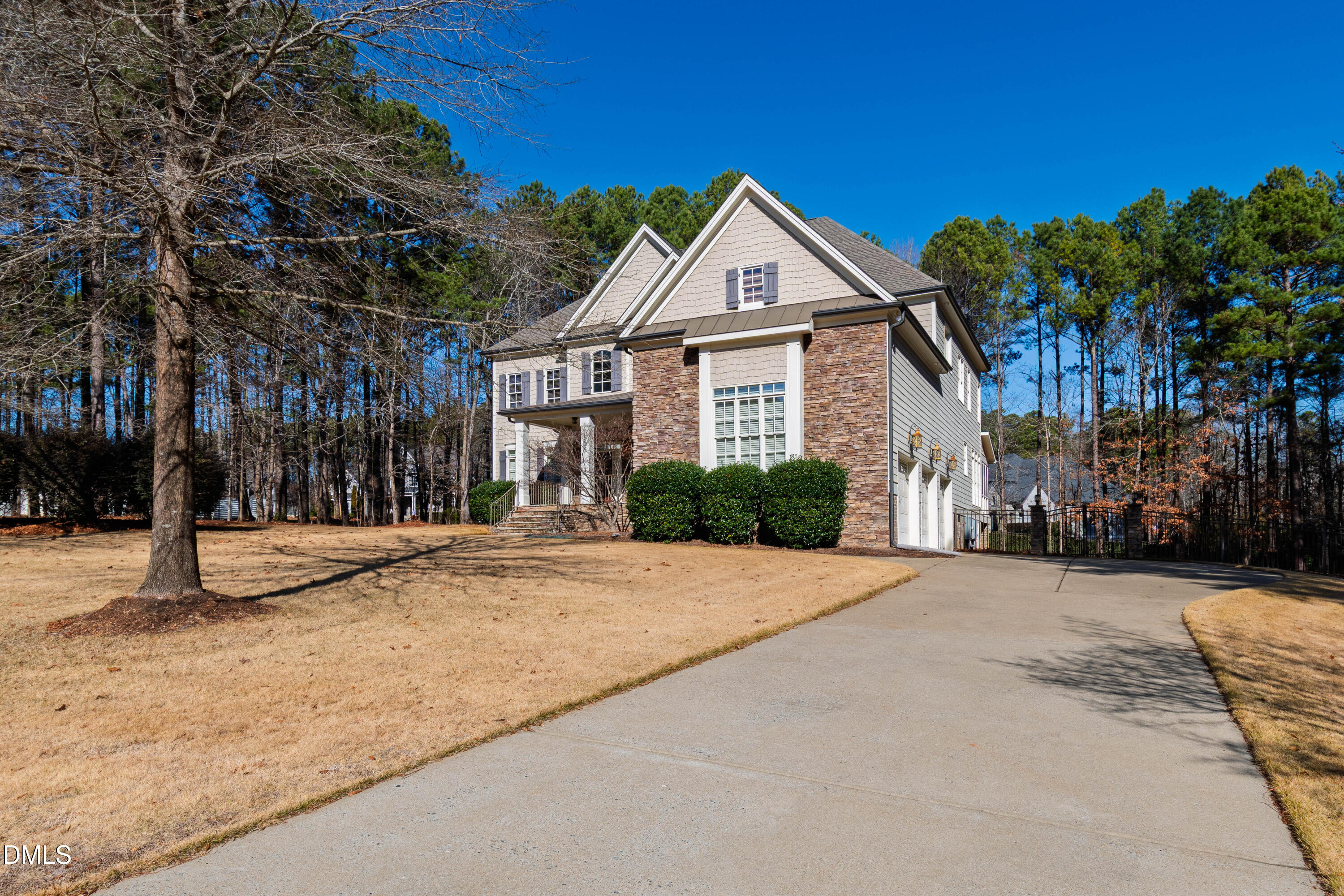 5508 Hickory Leaf Drive