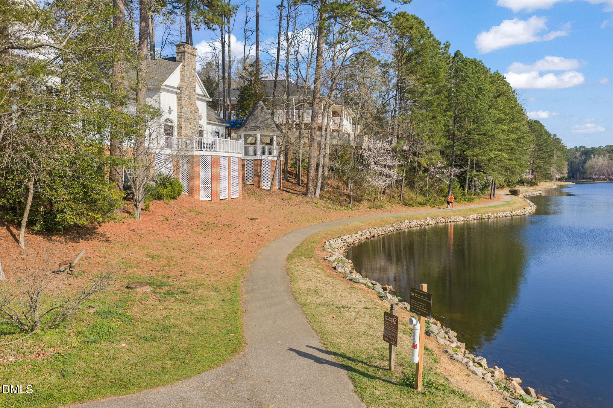 105 Loch Bend Lane