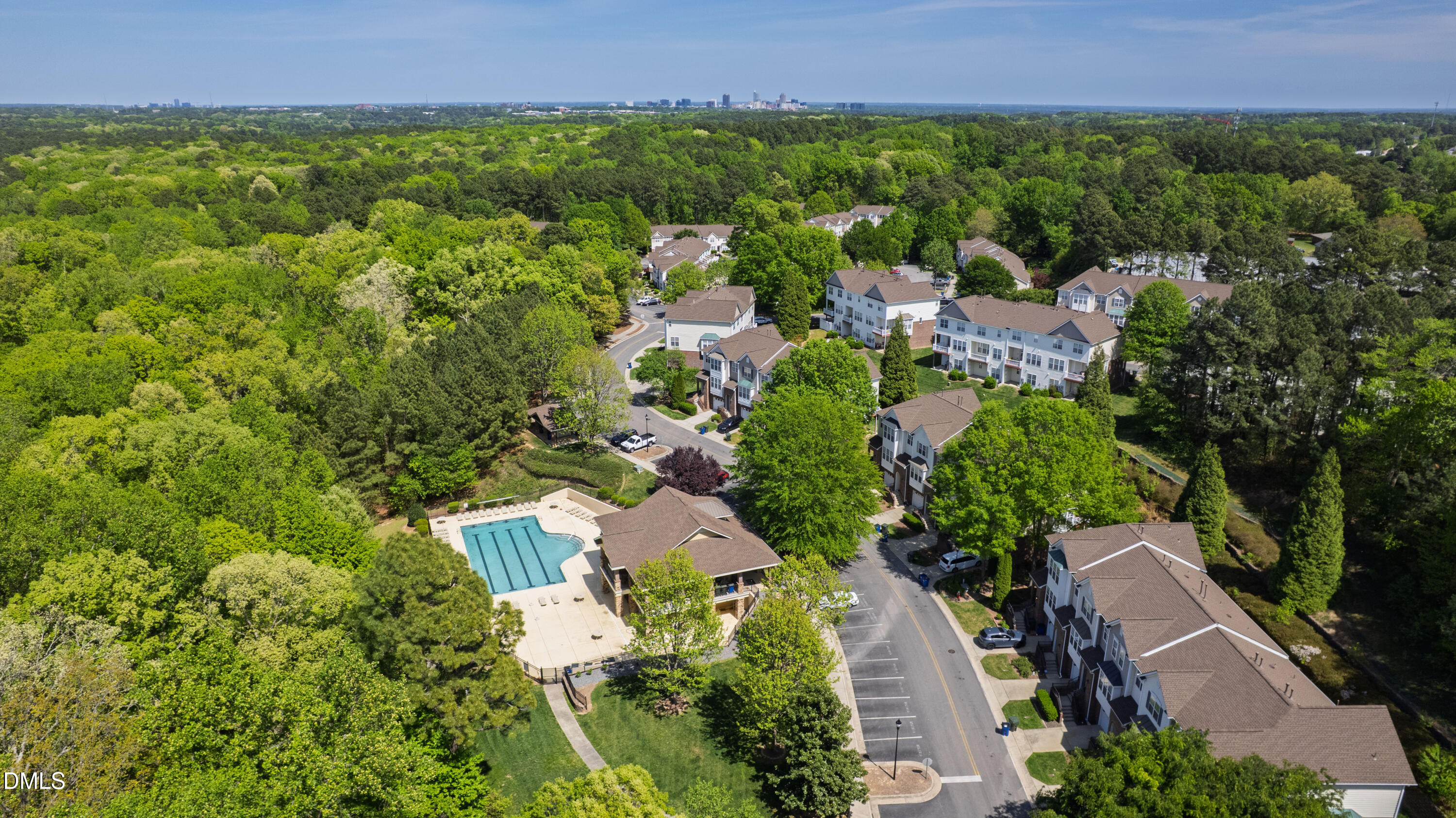 5415 Crescentview Parkway