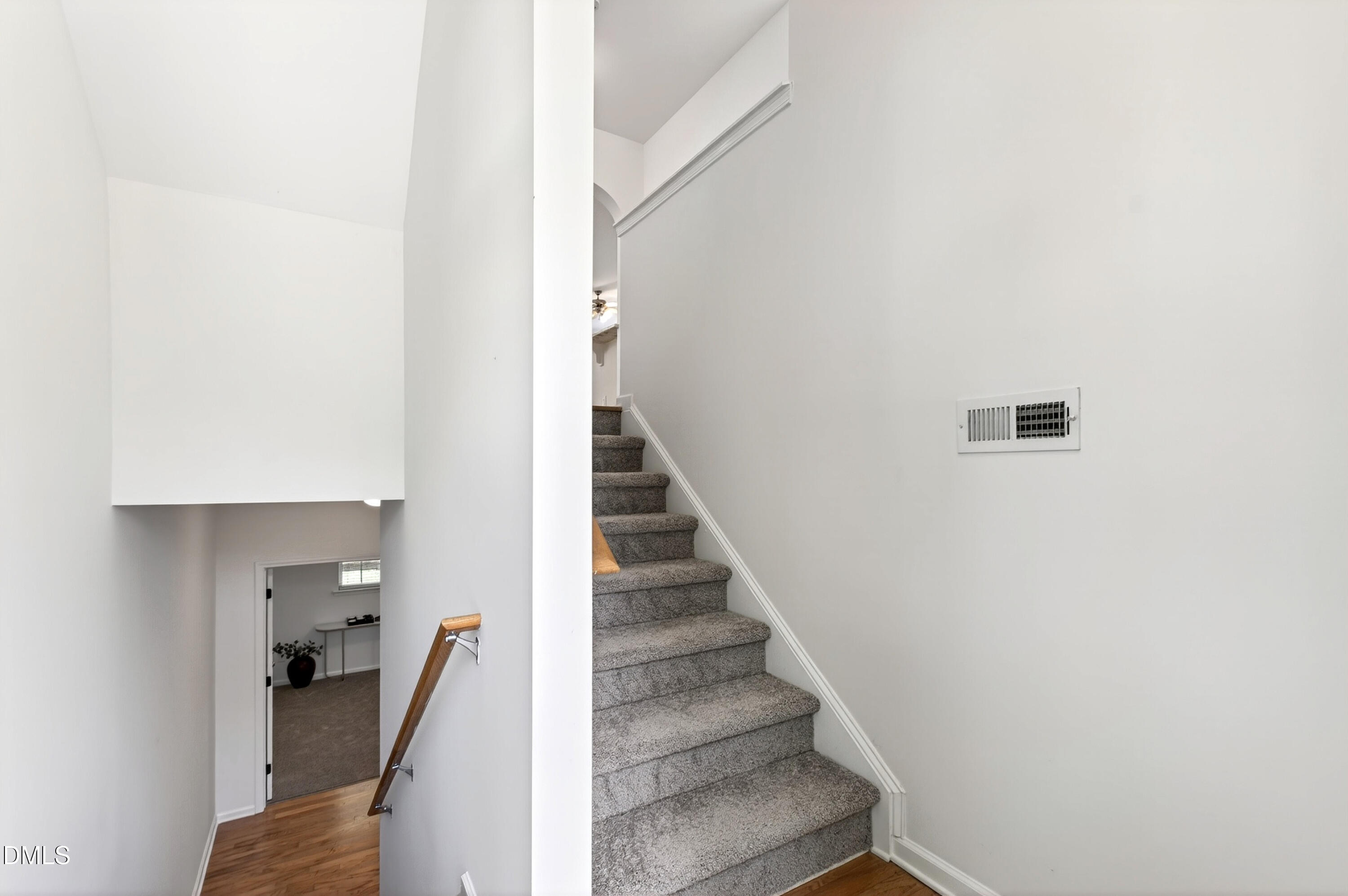 5415 Crescentview Parkway