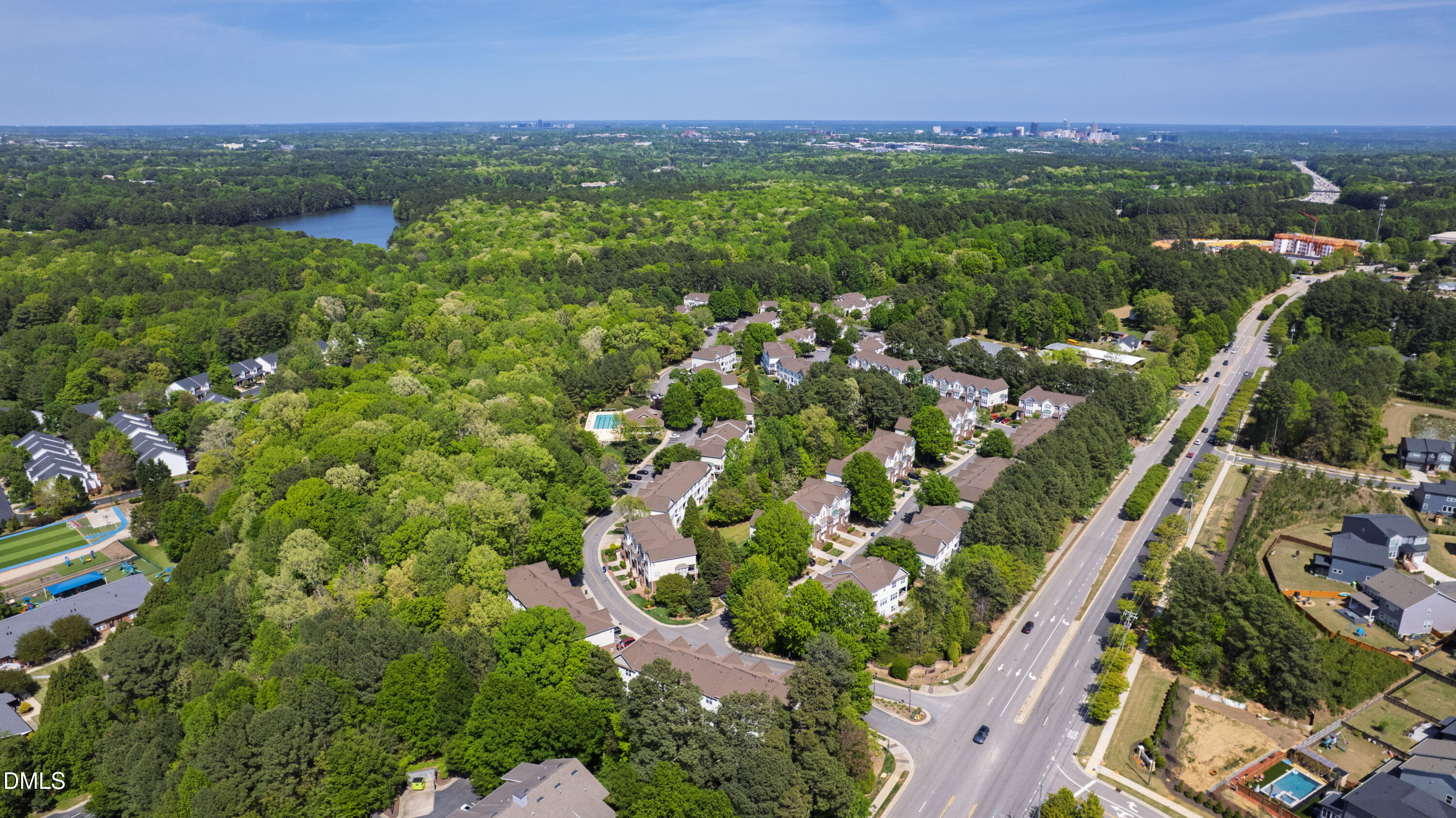 5415 Crescentview Parkway