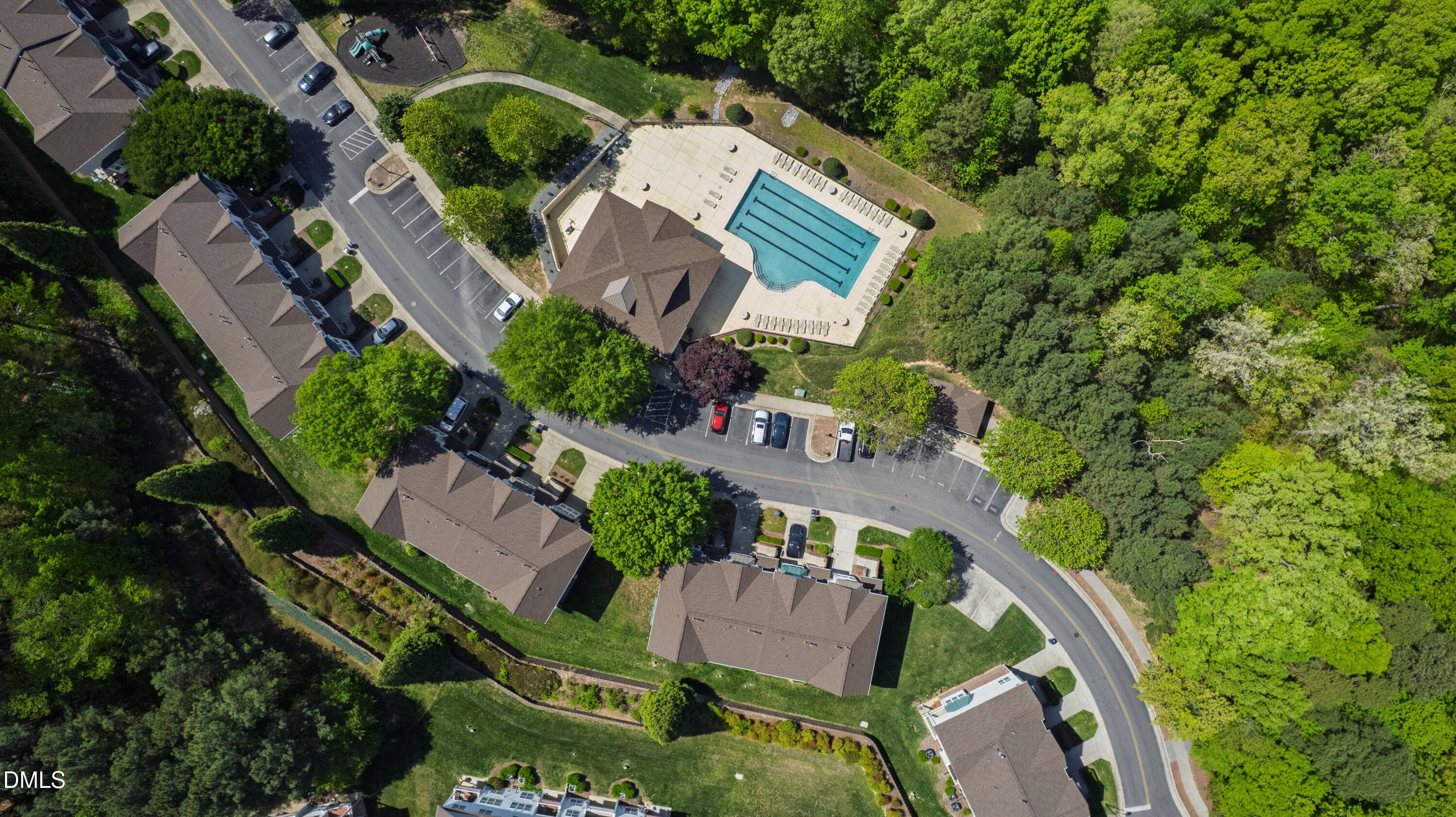 5415 Crescentview Parkway