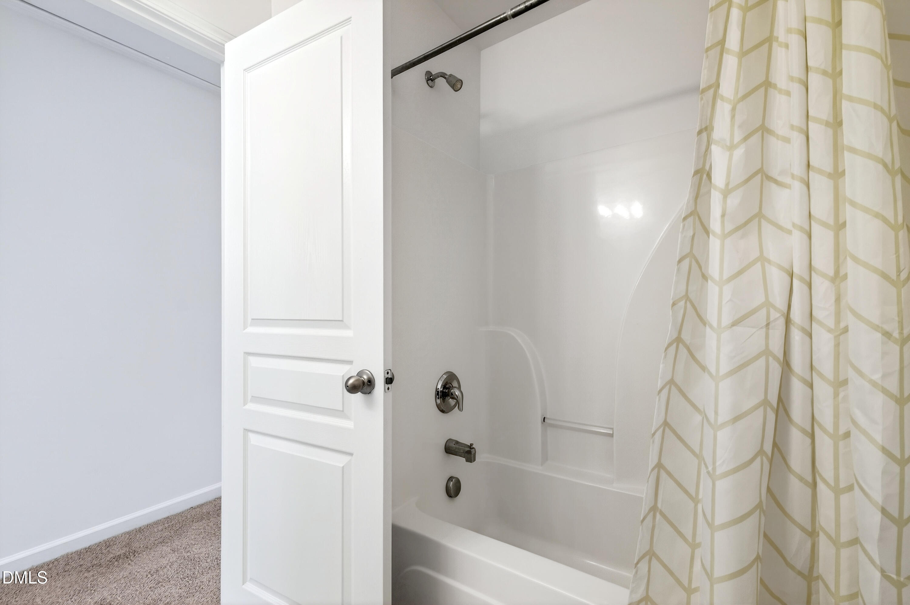 5415 Crescentview Parkway