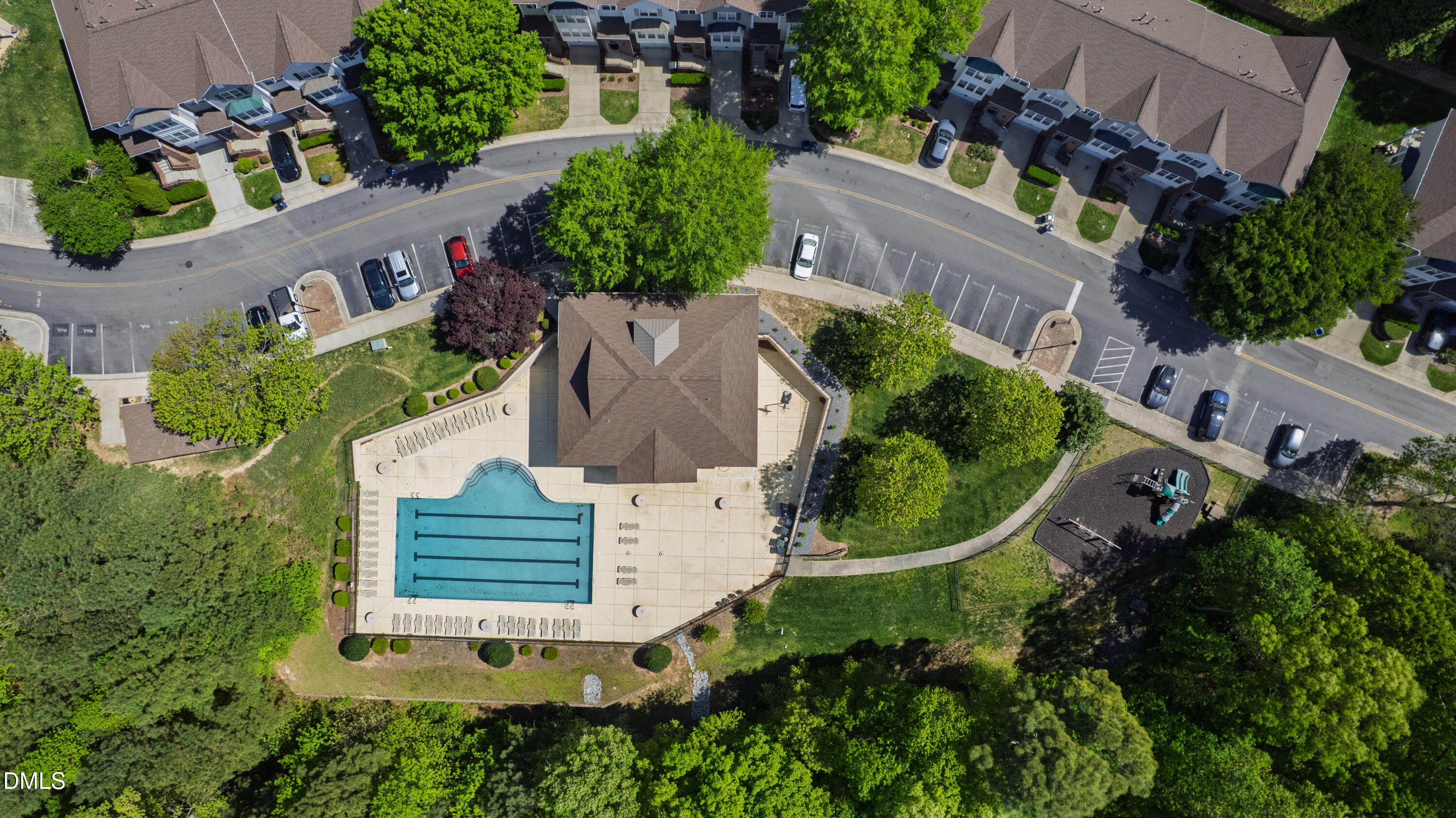 5415 Crescentview Parkway