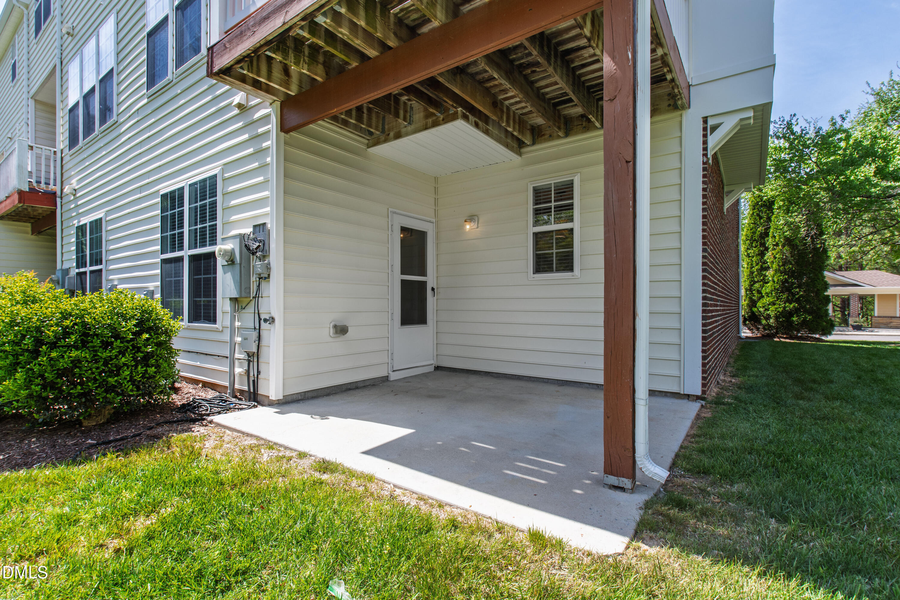 5415 Crescentview Parkway