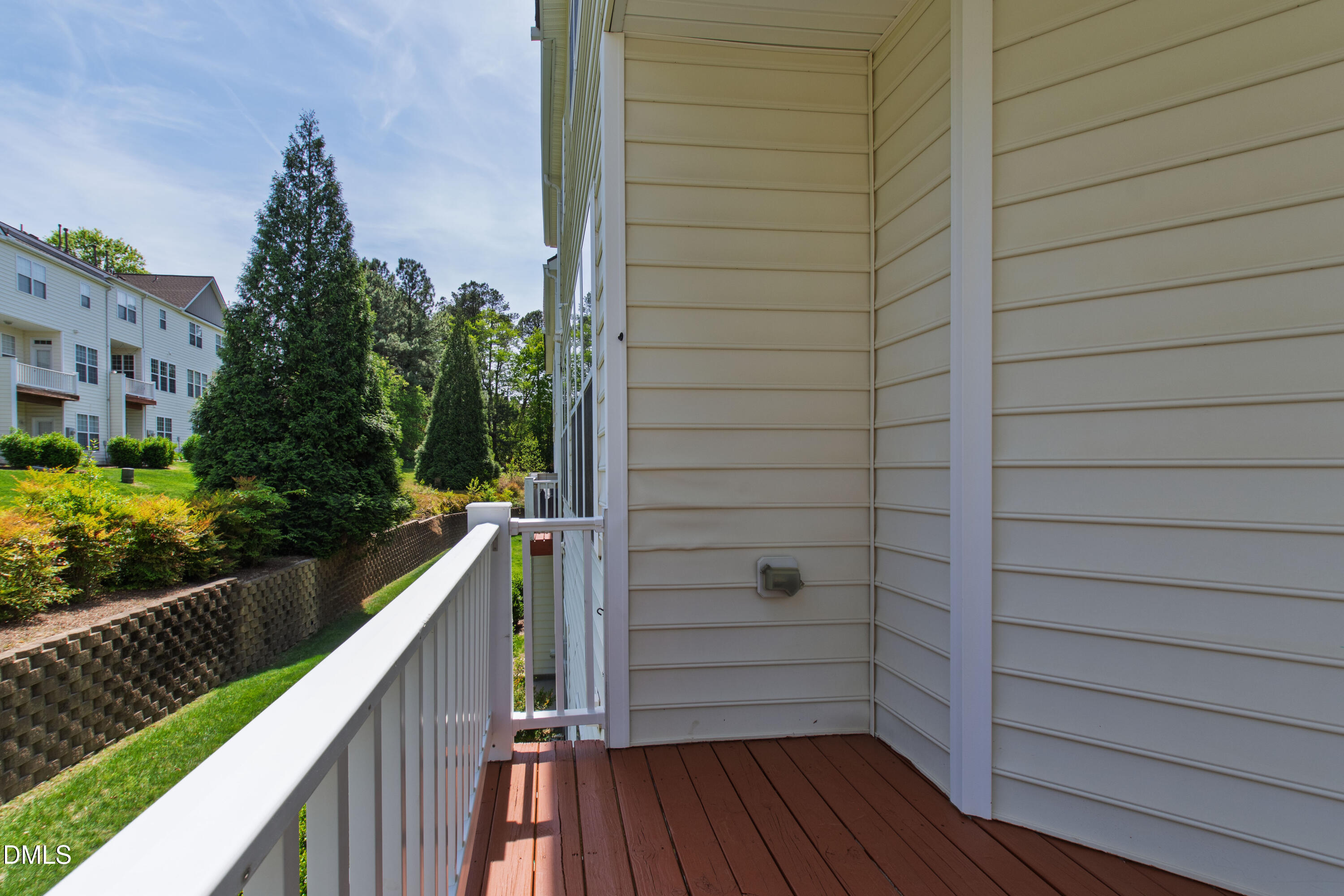 5415 Crescentview Parkway