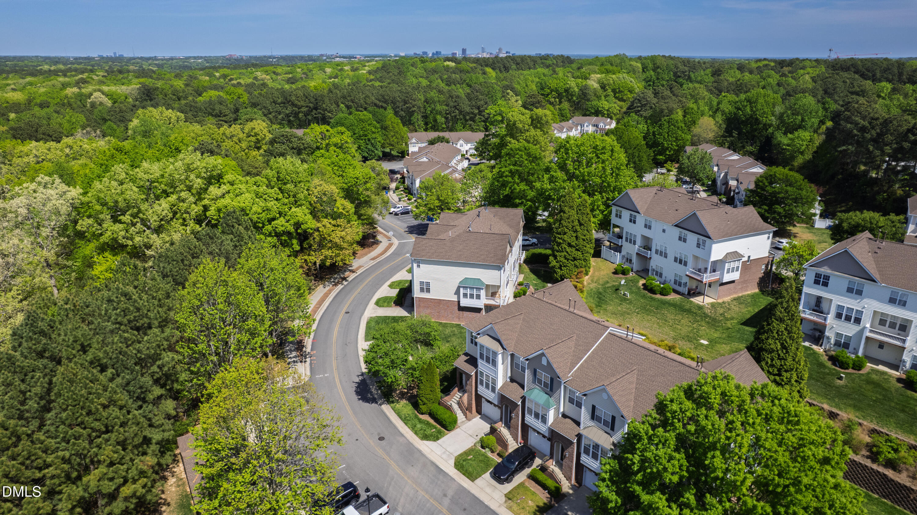 5415 Crescentview Parkway