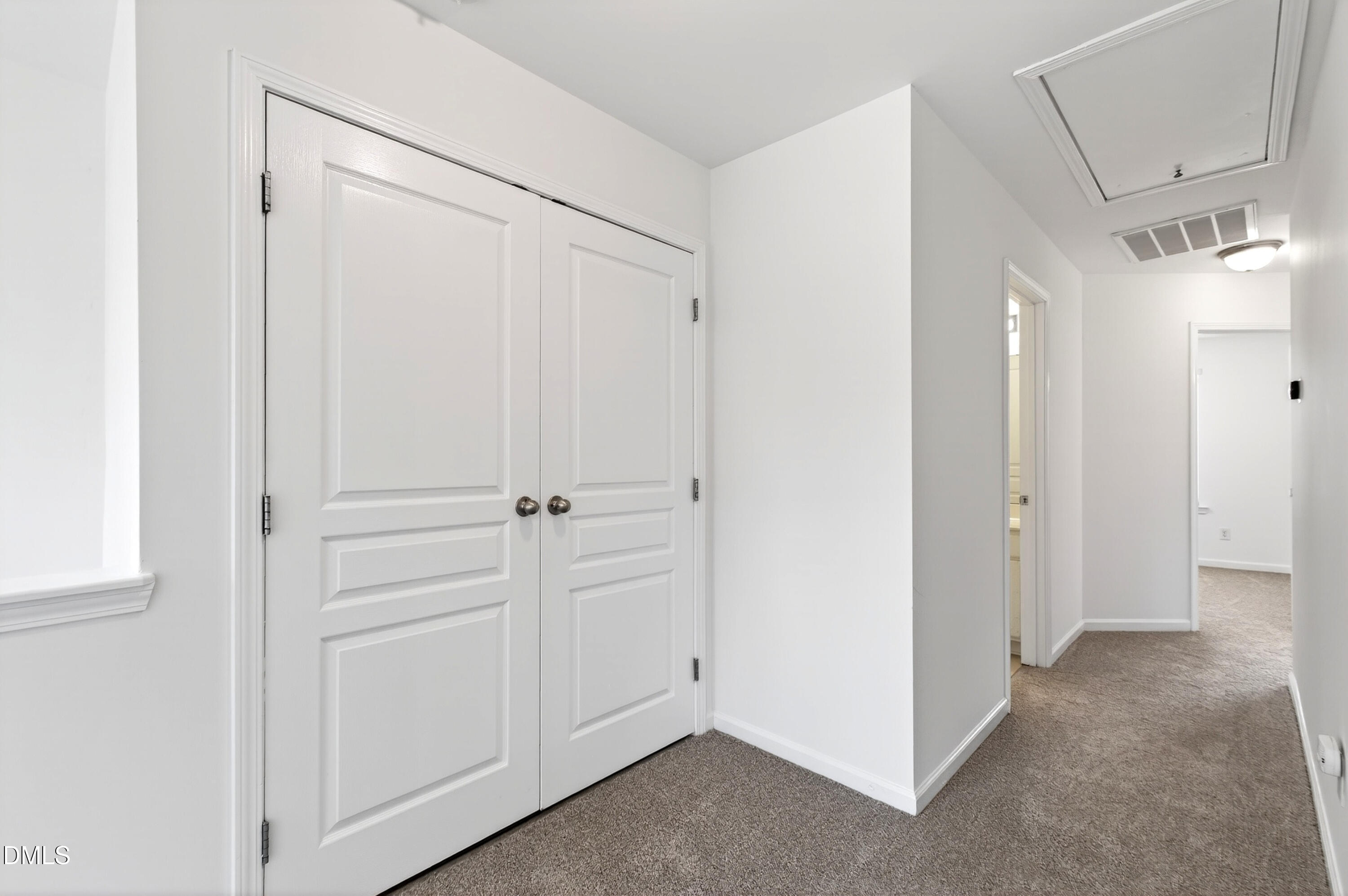 5415 Crescentview Parkway