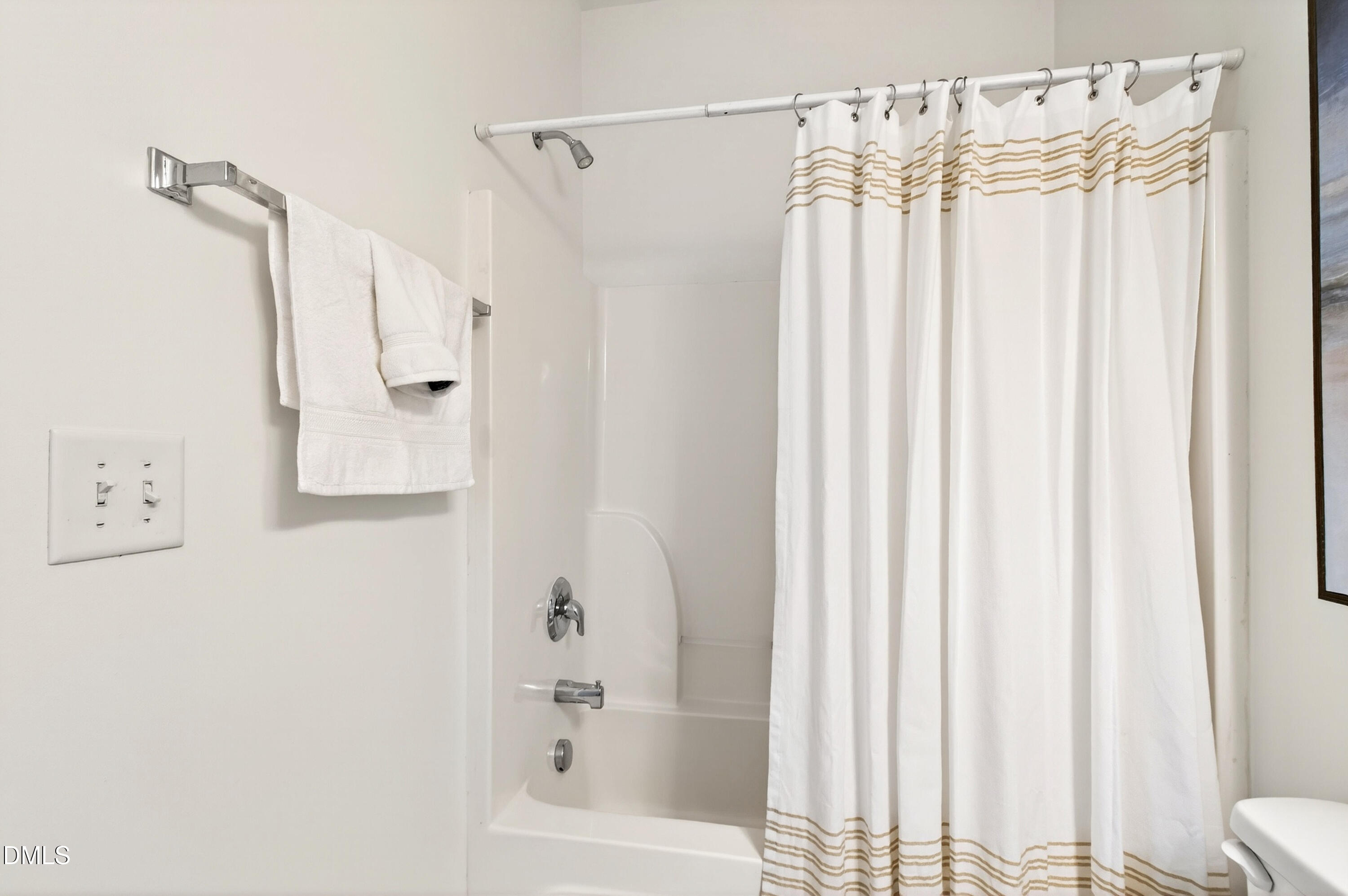 5415 Crescentview Parkway