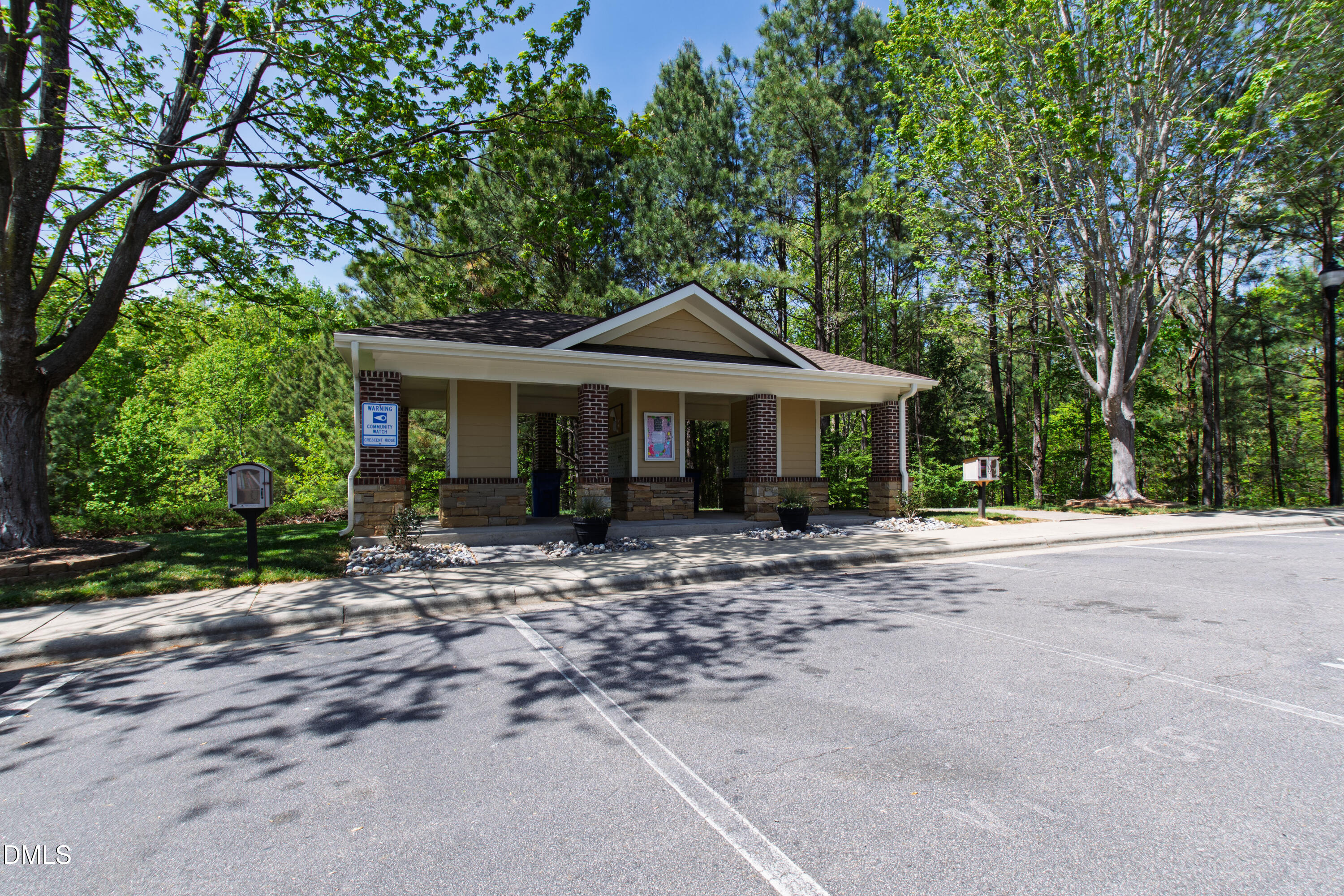 5415 Crescentview Parkway