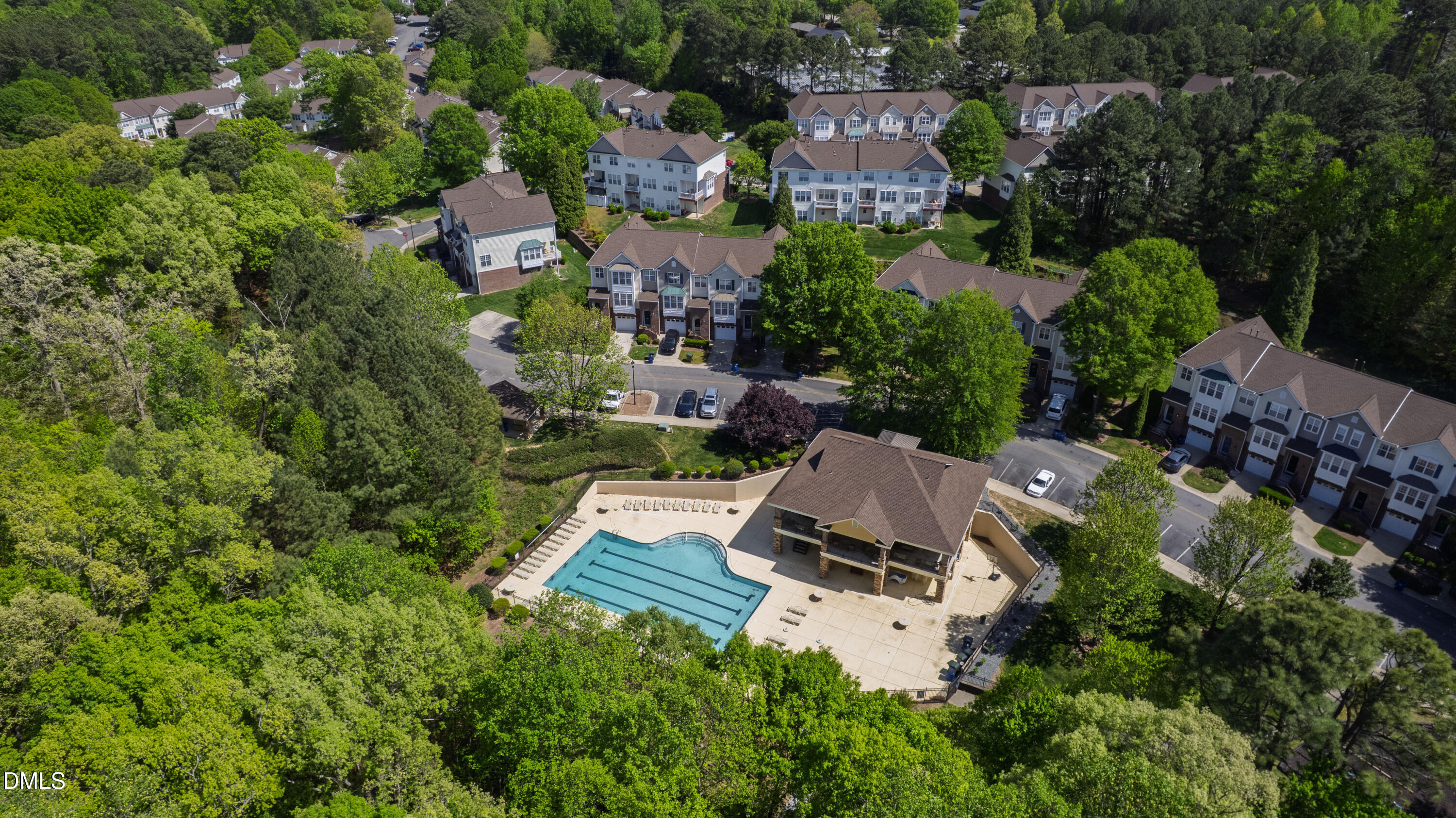 5415 Crescentview Parkway