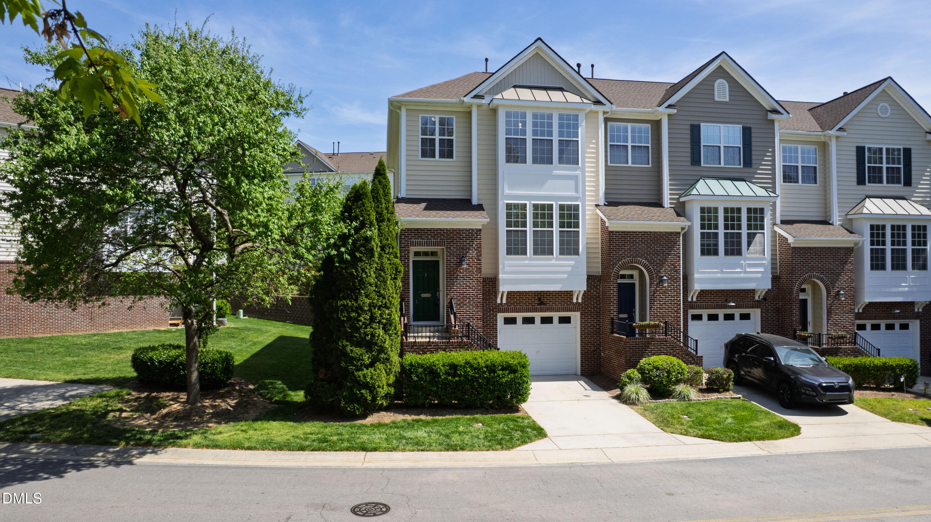 5415 Crescentview Parkway