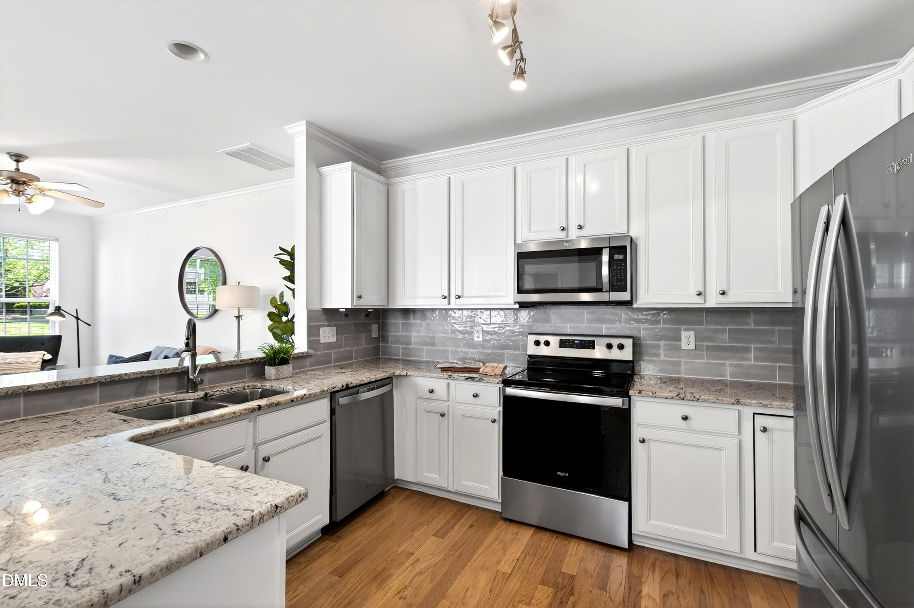 5415 Crescentview Parkway