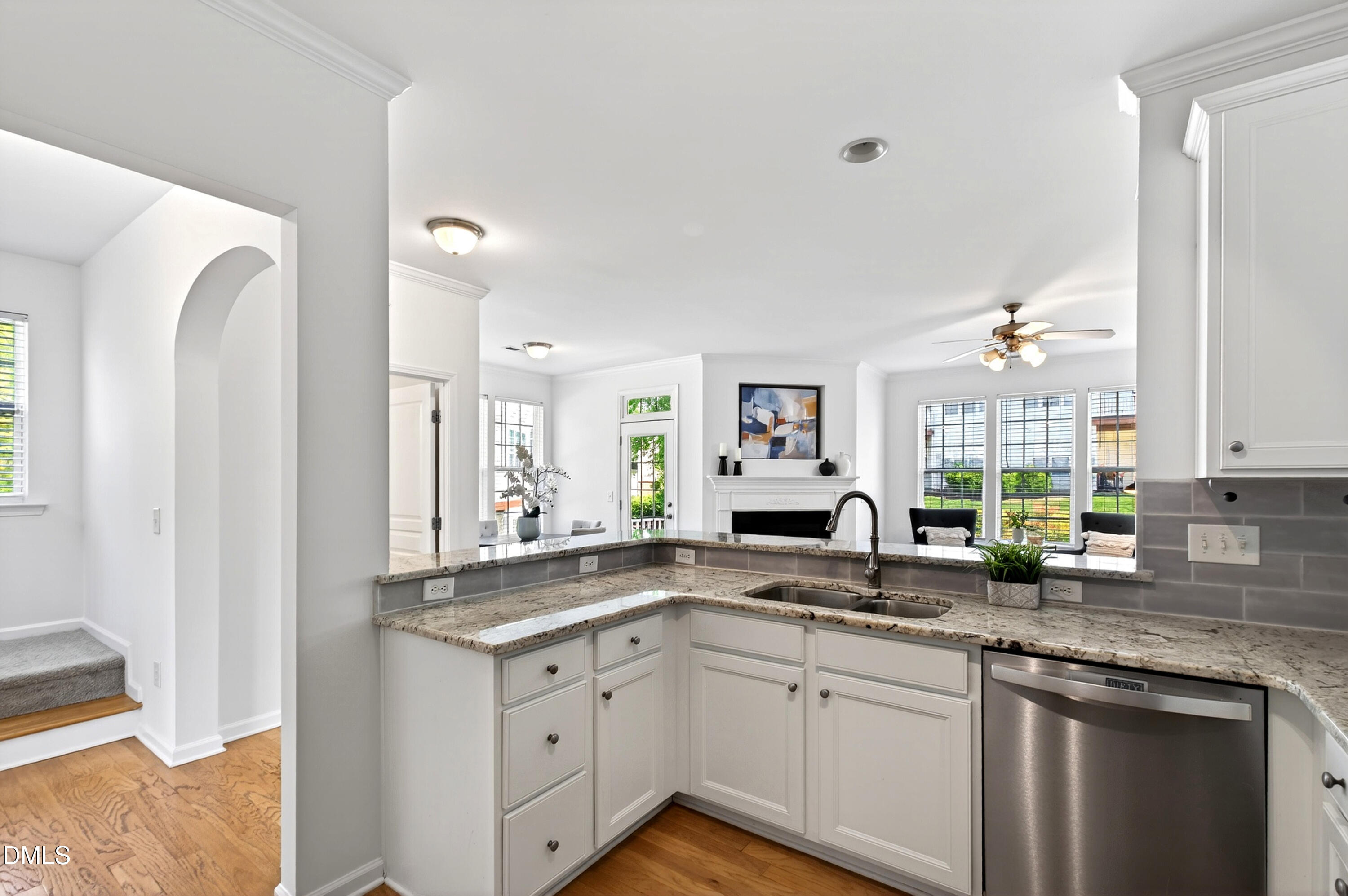 5415 Crescentview Parkway