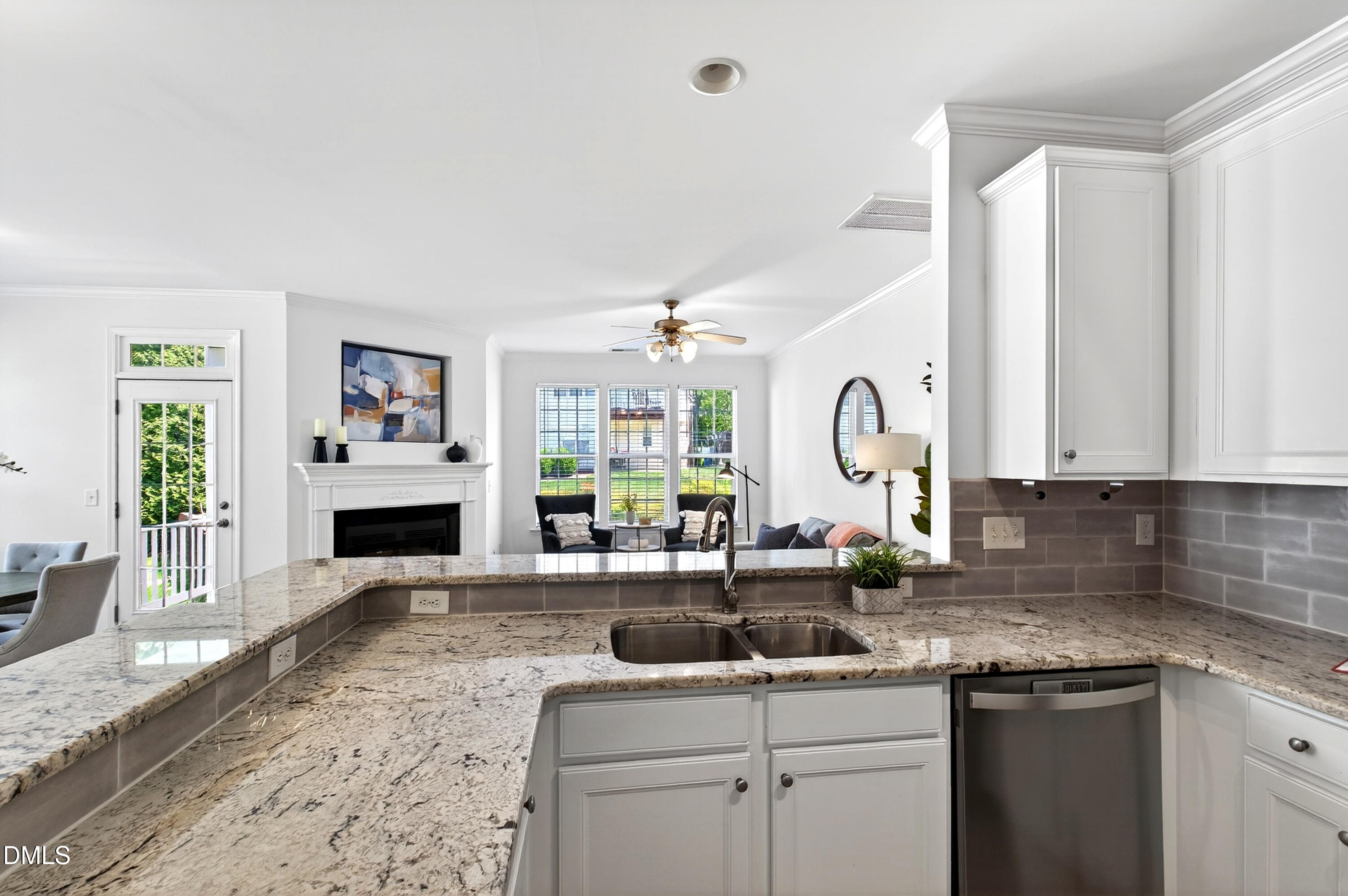 5415 Crescentview Parkway