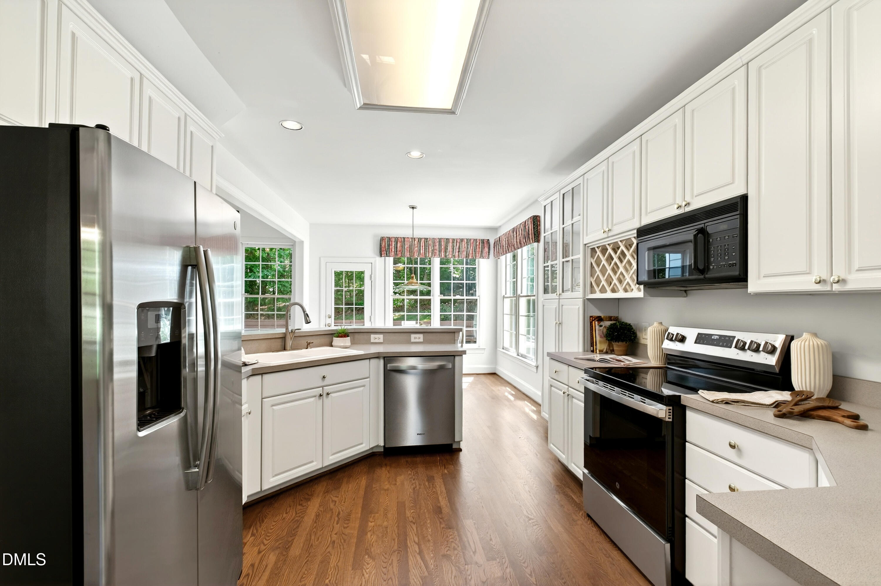2721 Glassman Lane