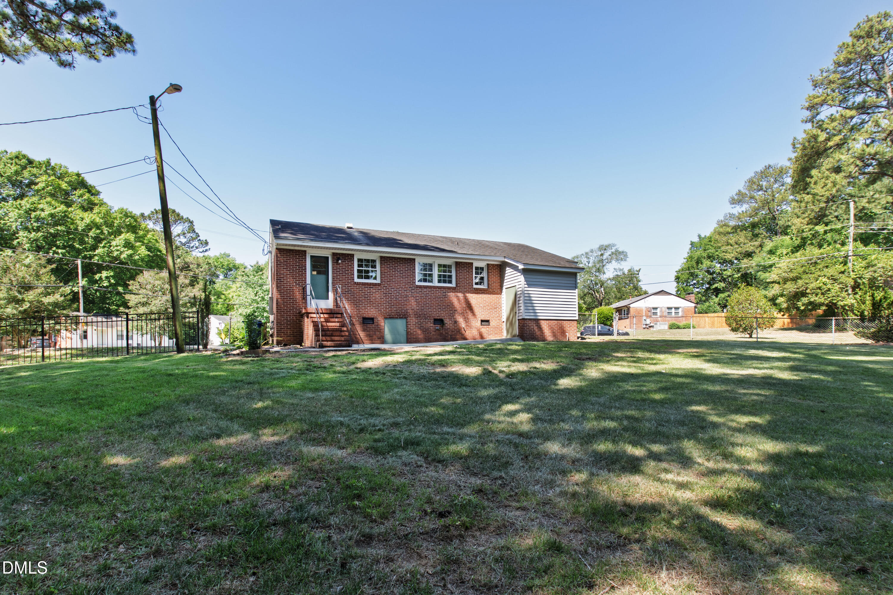2467 Milburnie Road