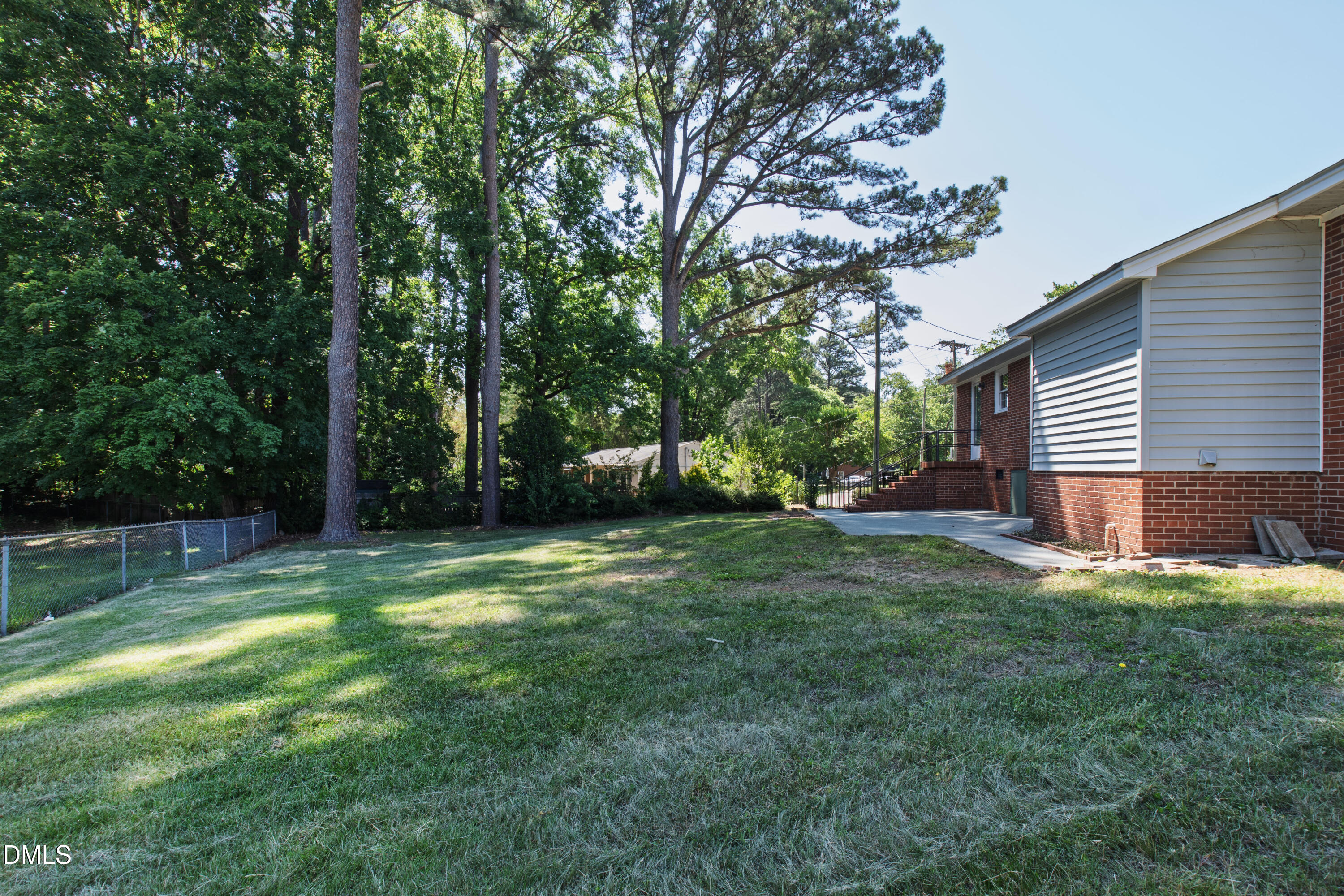 2467 Milburnie Road
