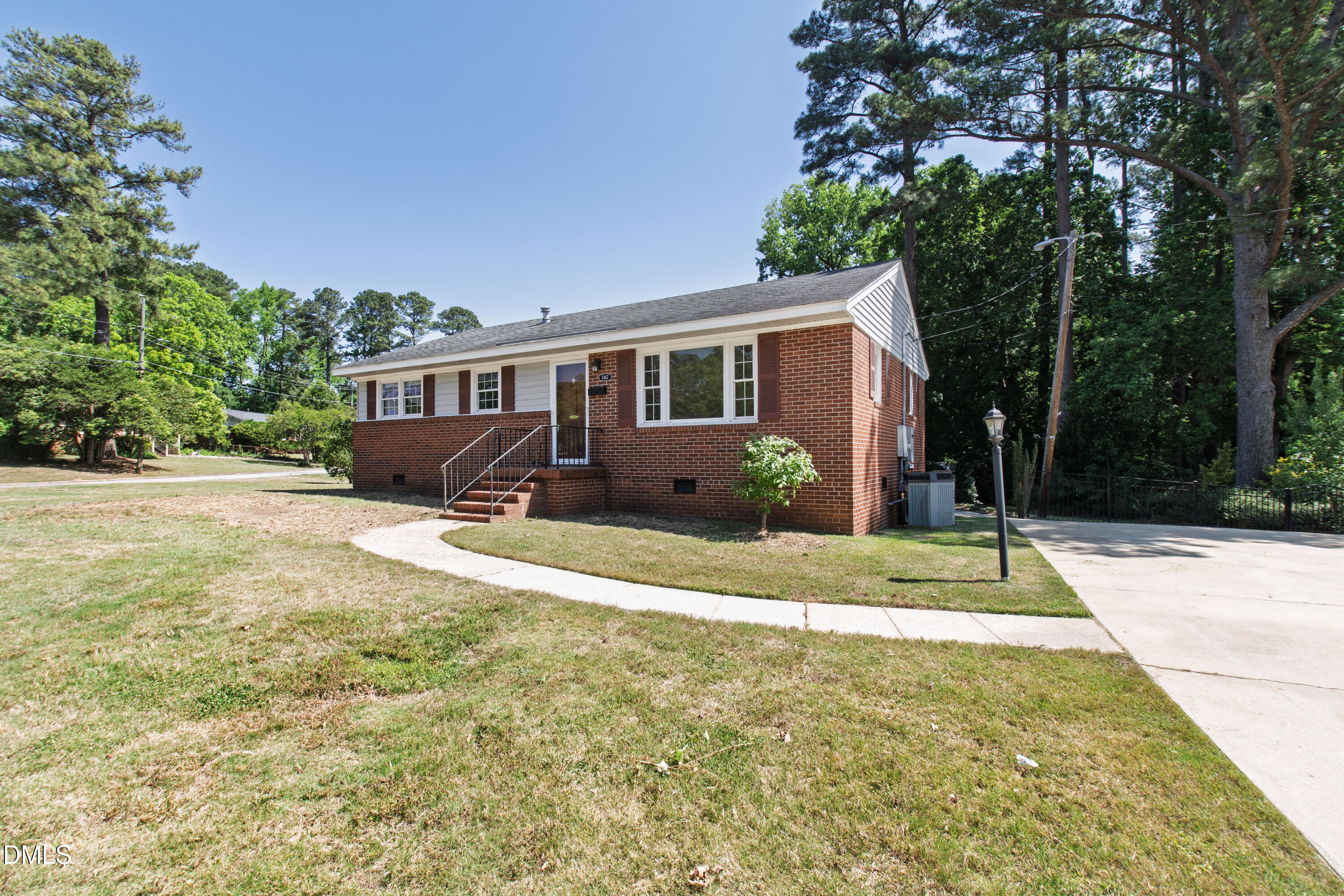 2467 Milburnie Road
