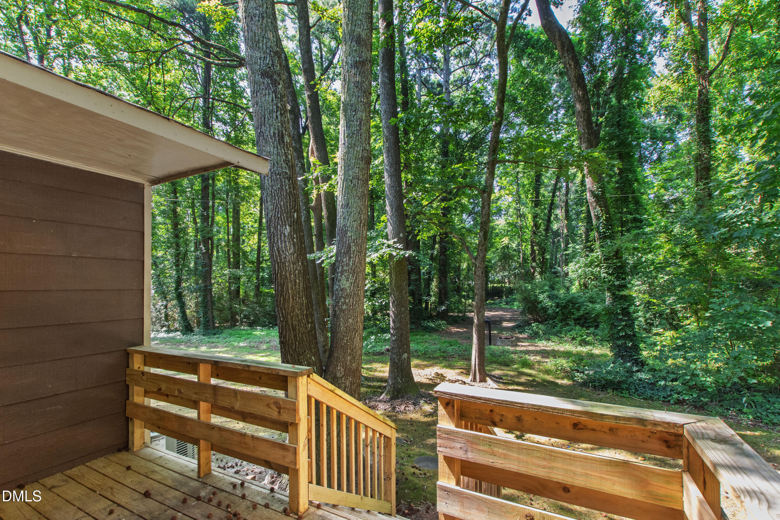 128 Rainbow Court