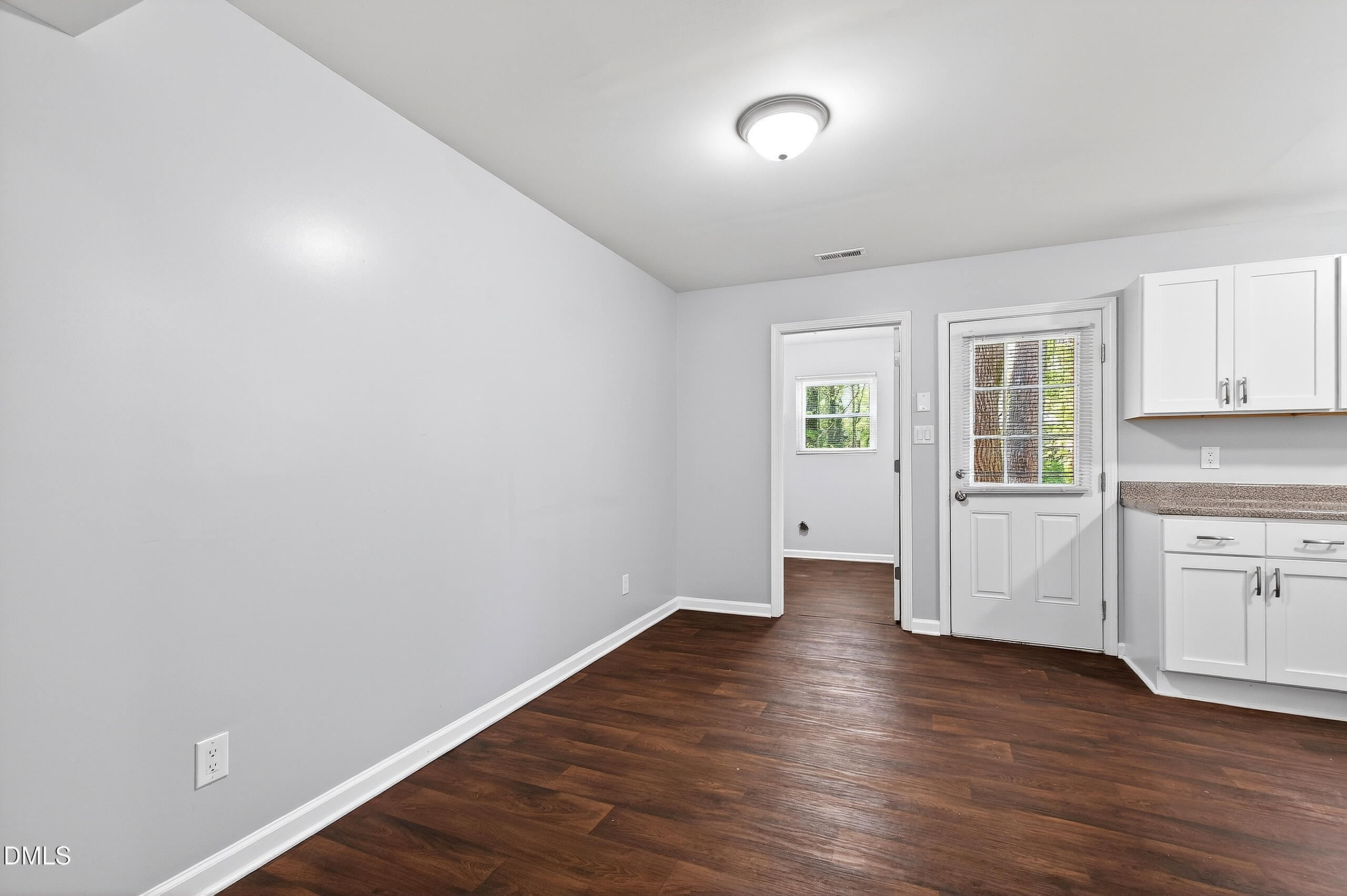 128 Rainbow Court