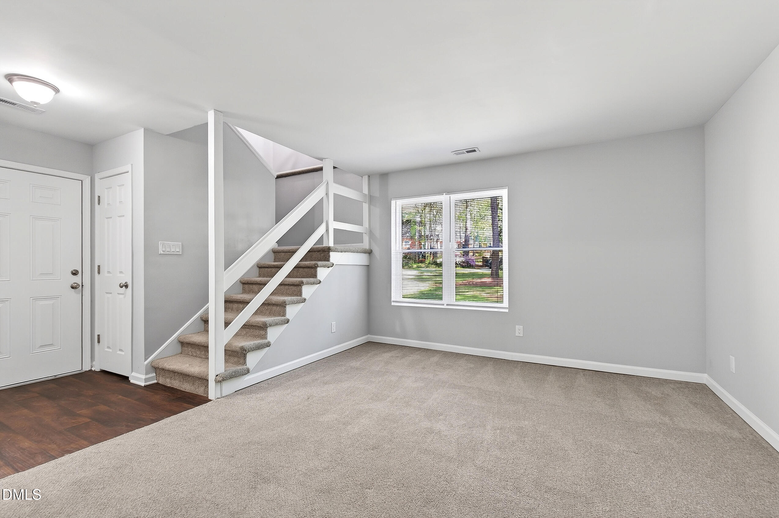 128 Rainbow Court
