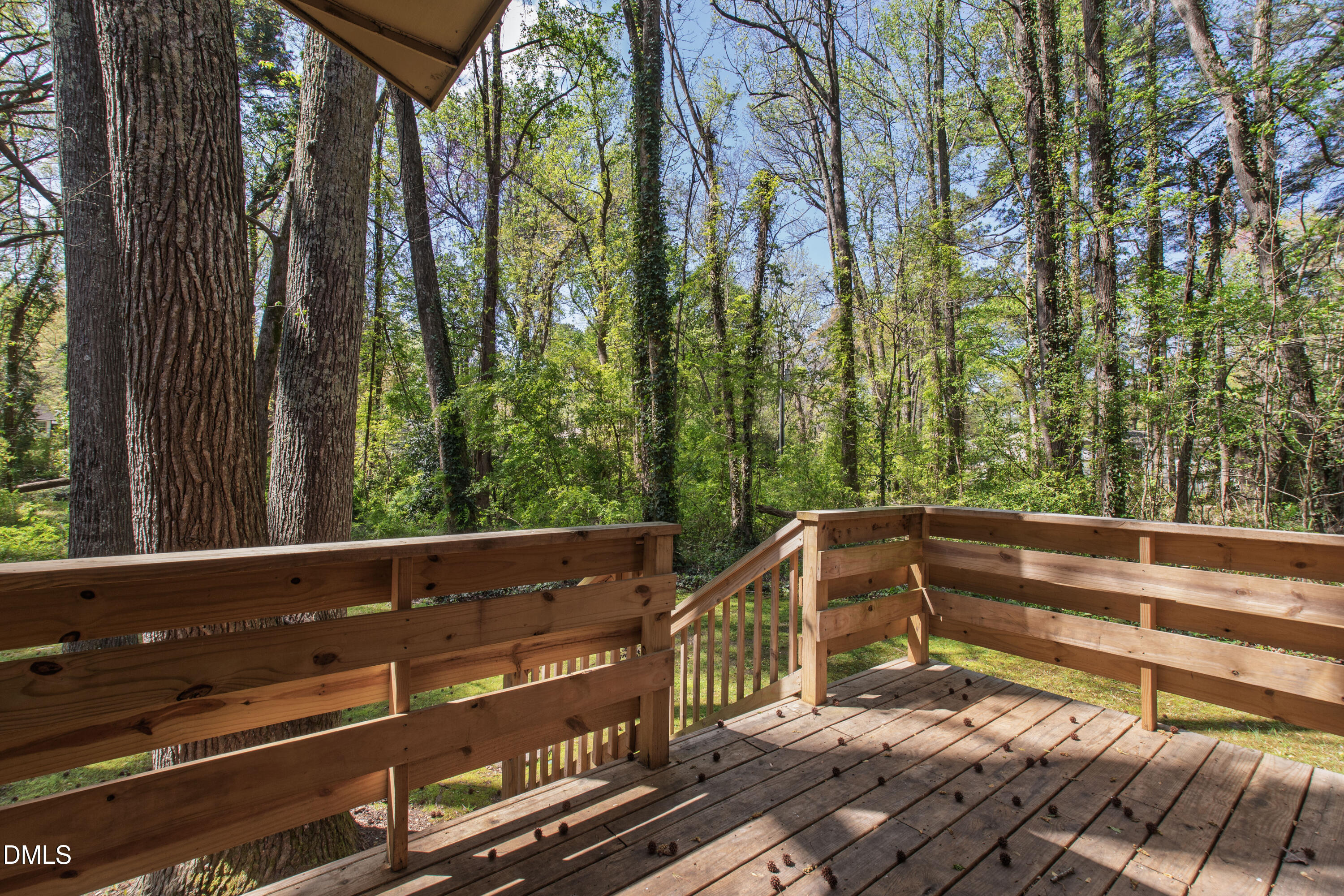128 Rainbow Court