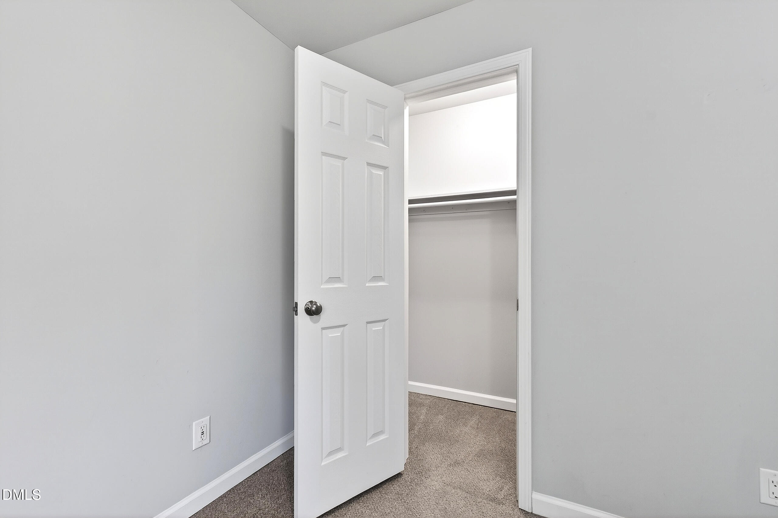 128 Rainbow Court