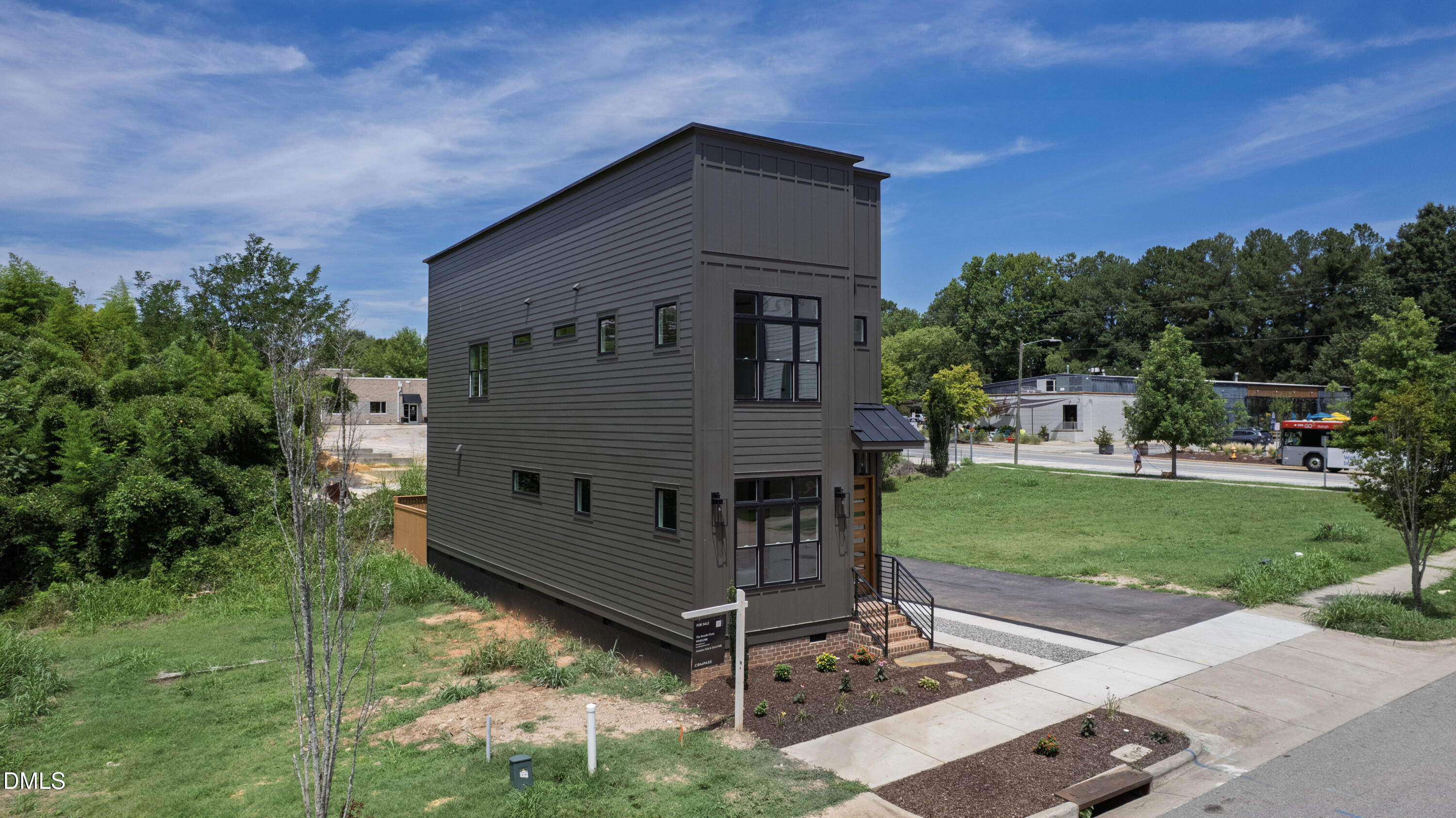 1608 Ellen Dawson Way