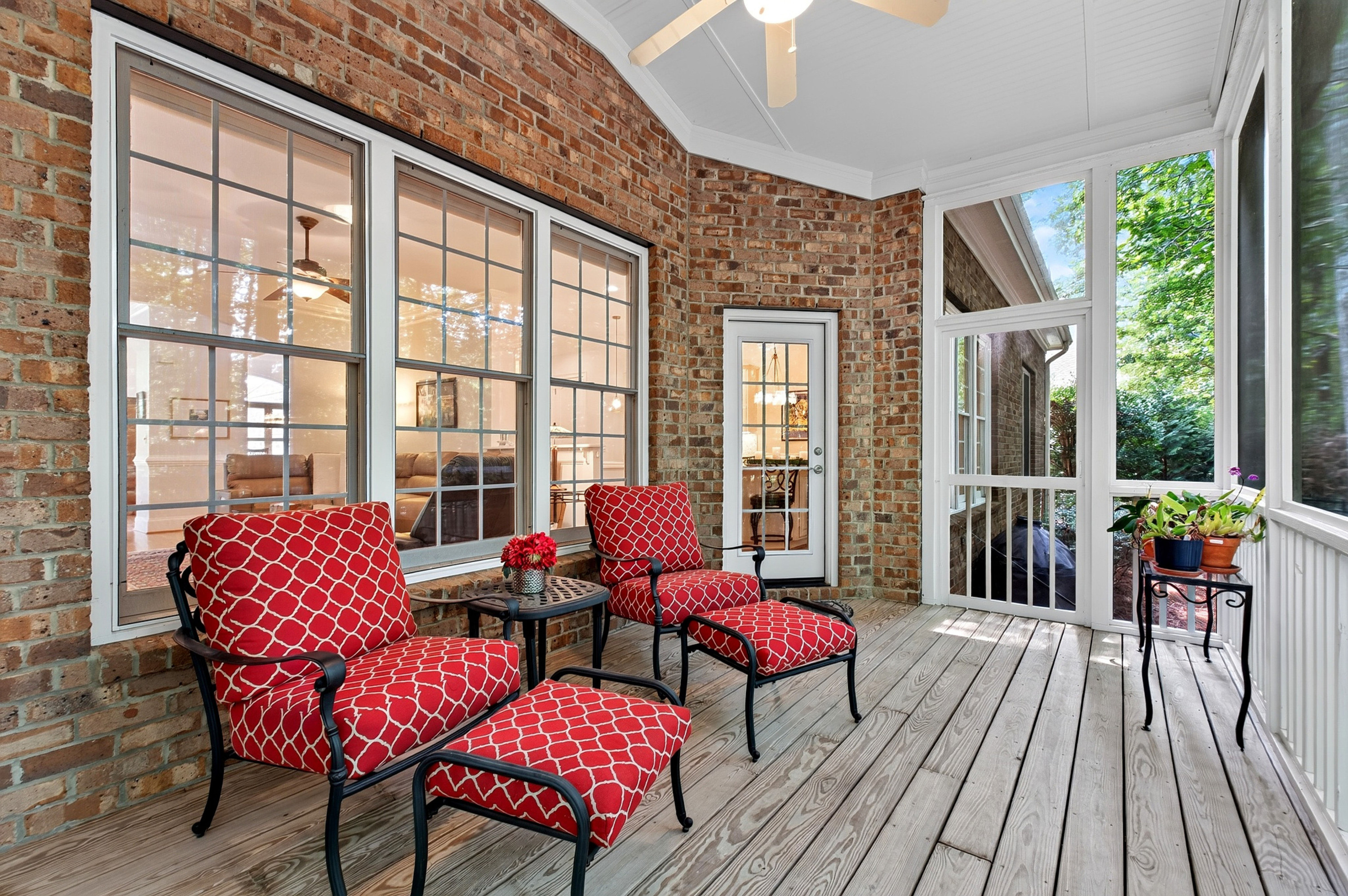 120 Swan Lake Court